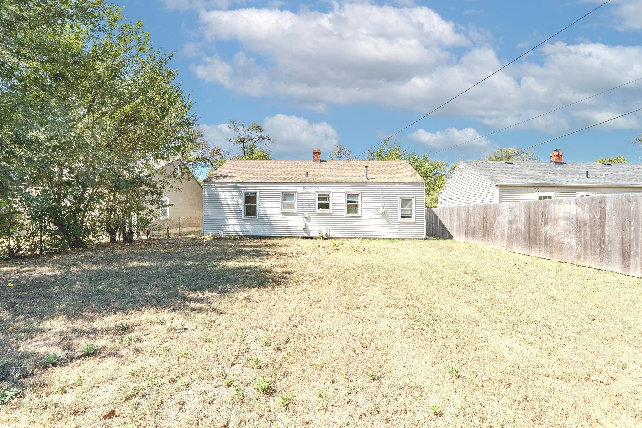 2334 S Ida Property Photo 13
