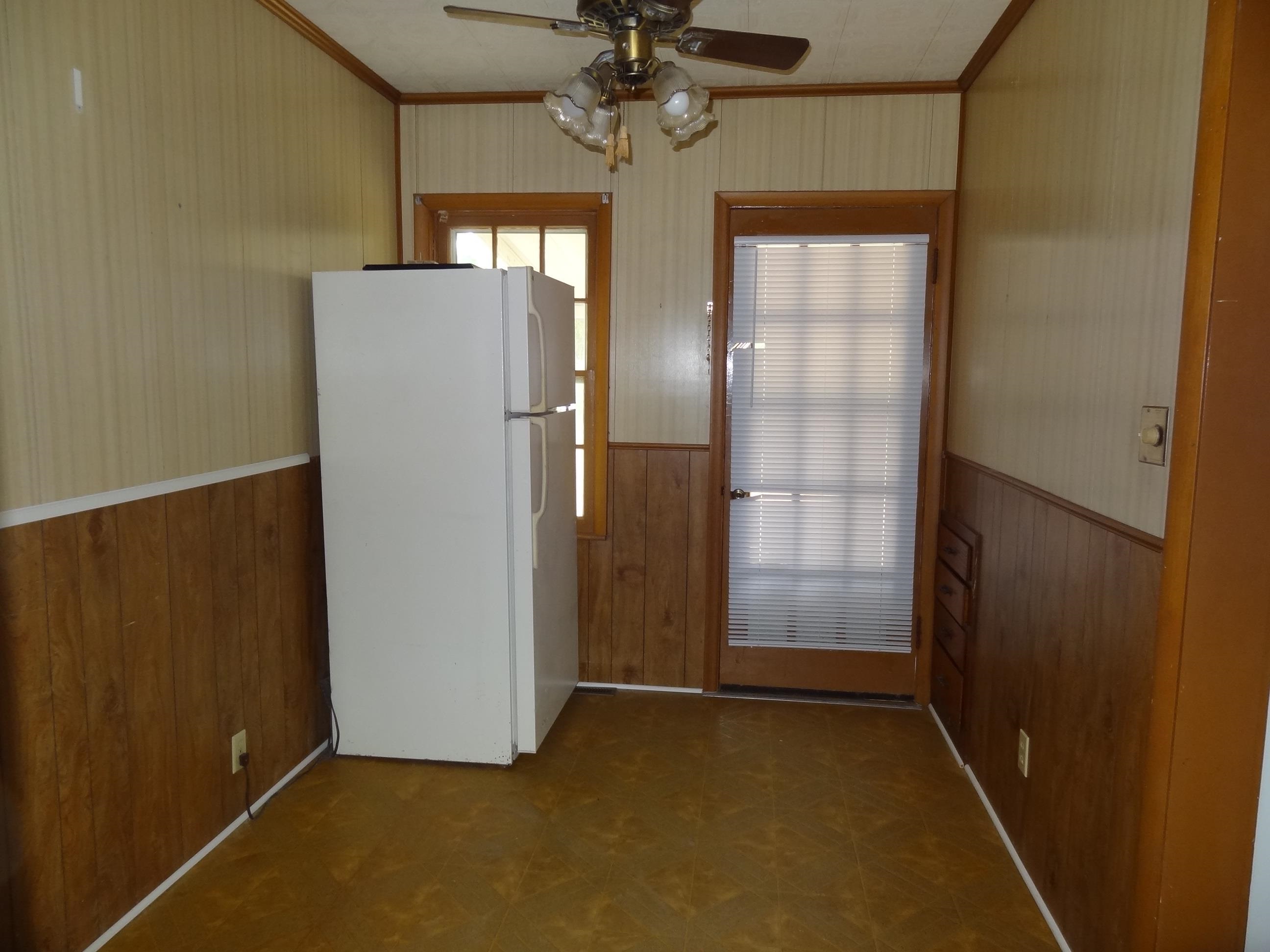 615 S Pershing Property Photo 6