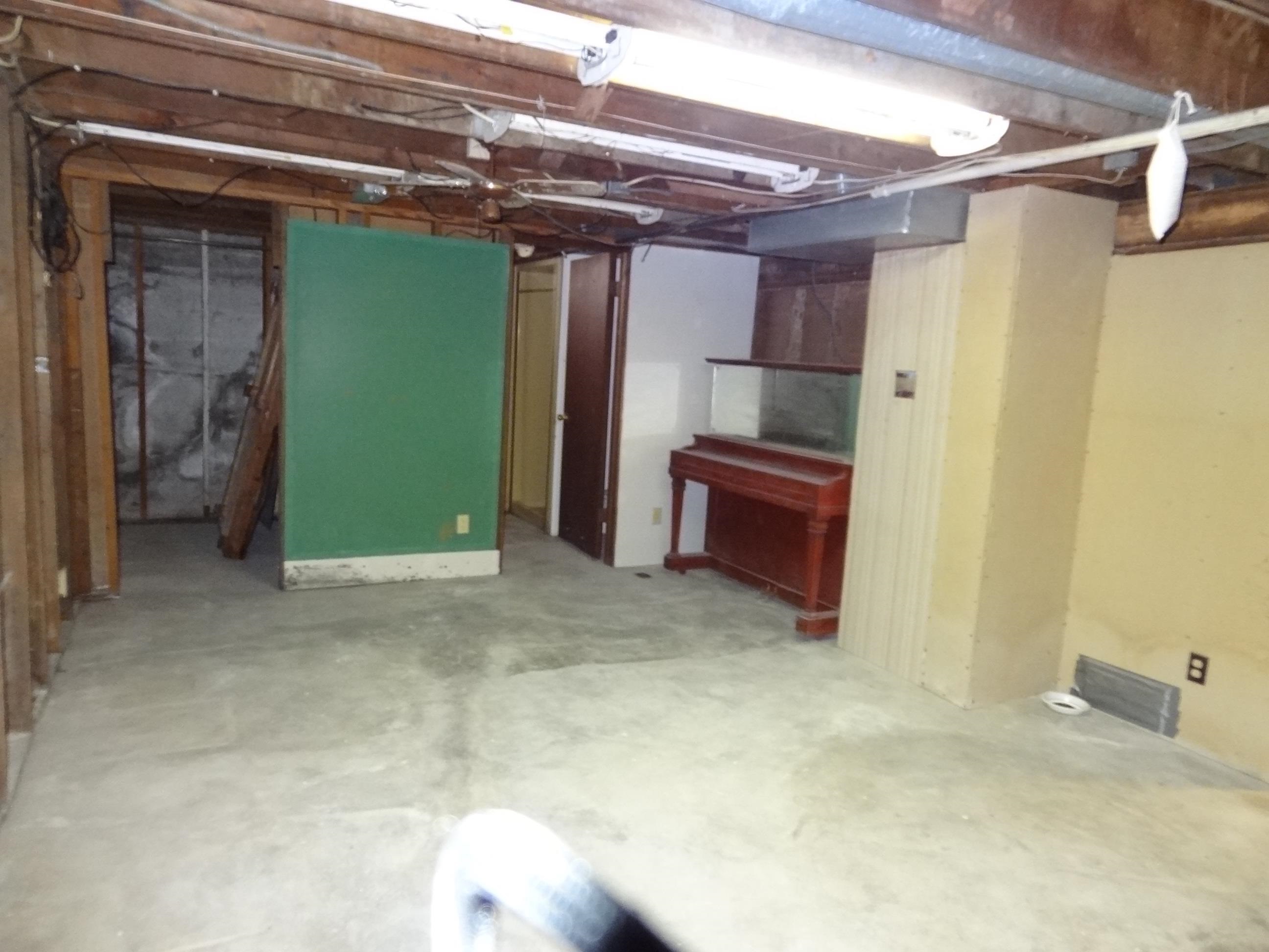 615 S Pershing Property Photo 11
