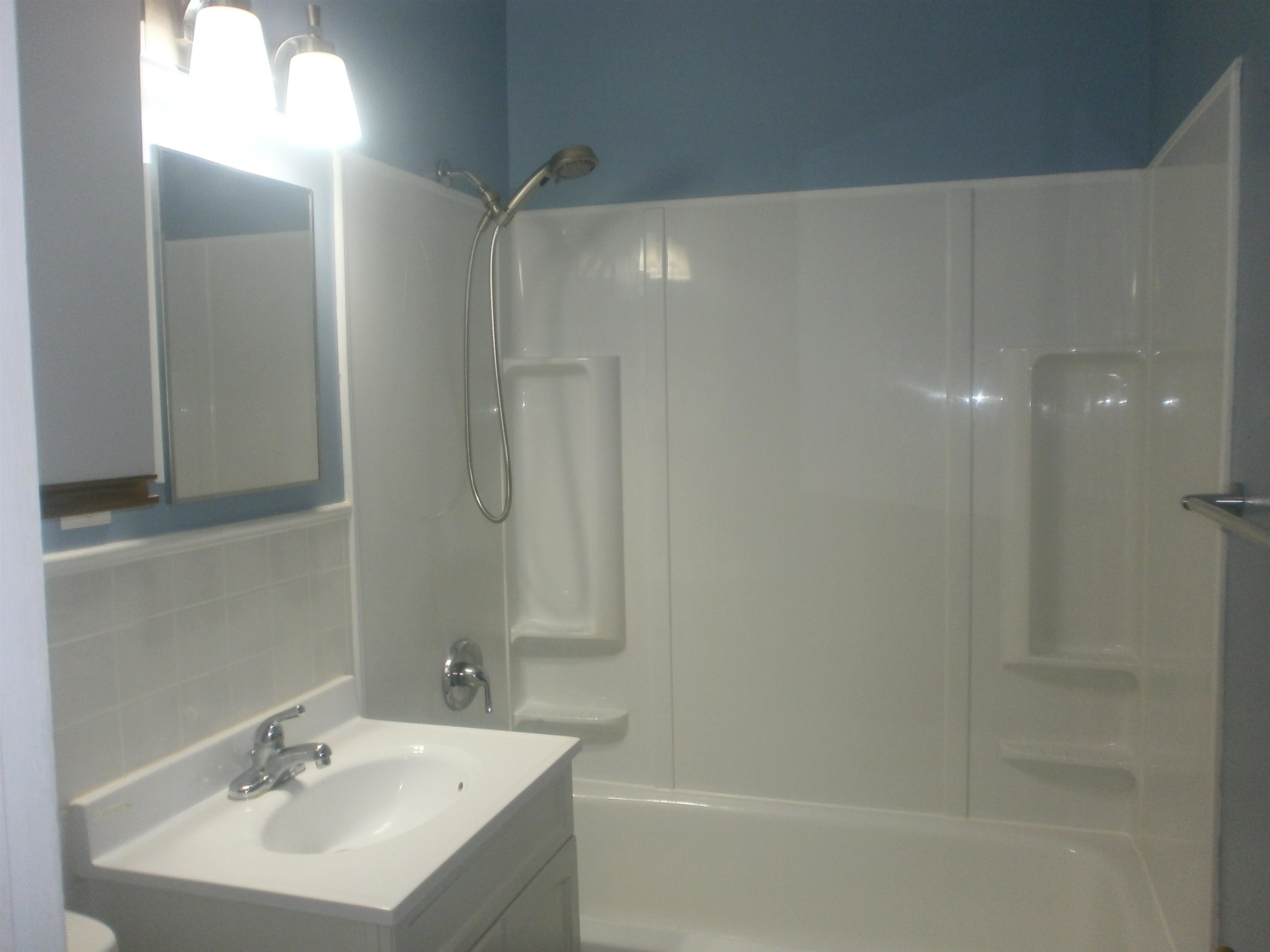 877 Vassar Dr Property Photo 13