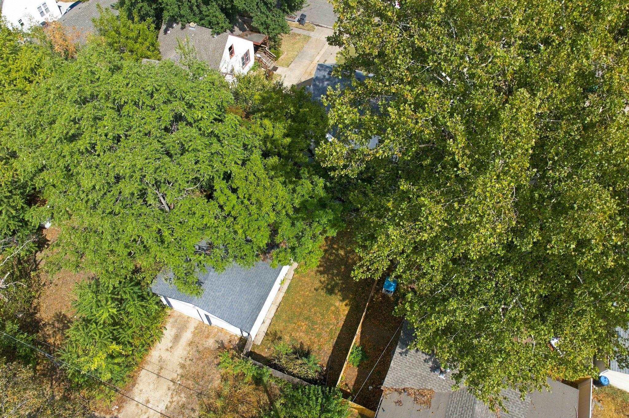 727 S Volutsia Ave Property Photo 24