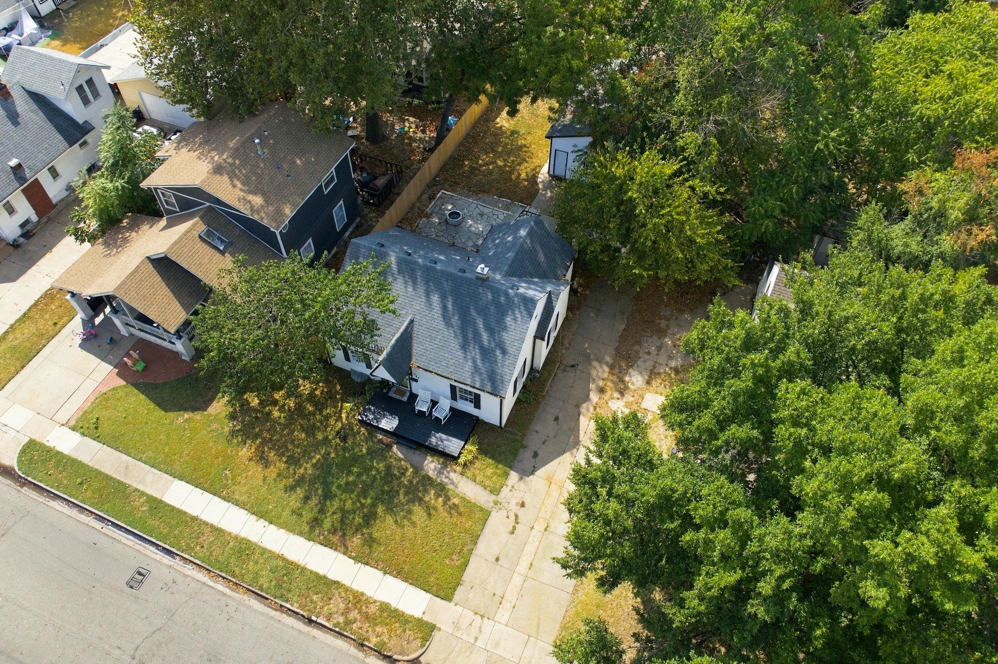 727 S Volutsia Ave Property Photo 28
