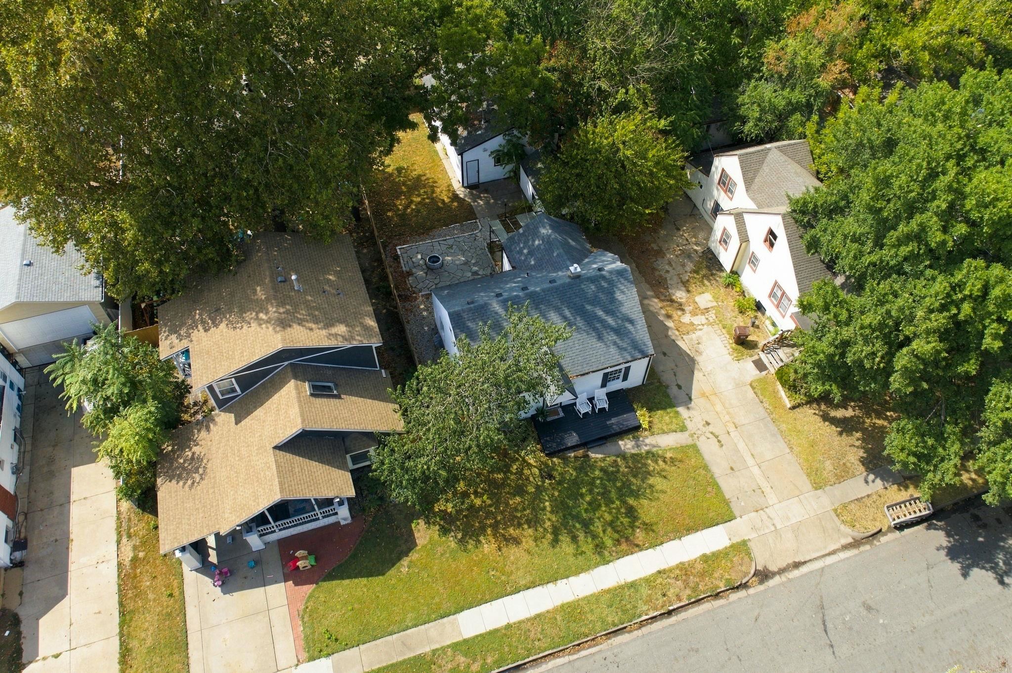 727 S Volutsia Ave Property Photo 33