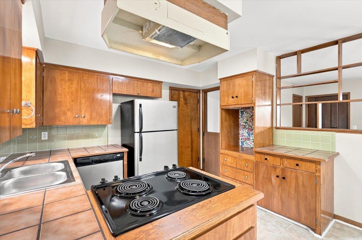 1415 N Prairie Ln. Property Photo 15