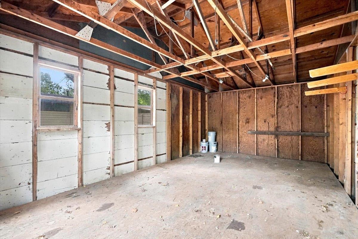 1415 N Prairie Ln. Property Photo 29