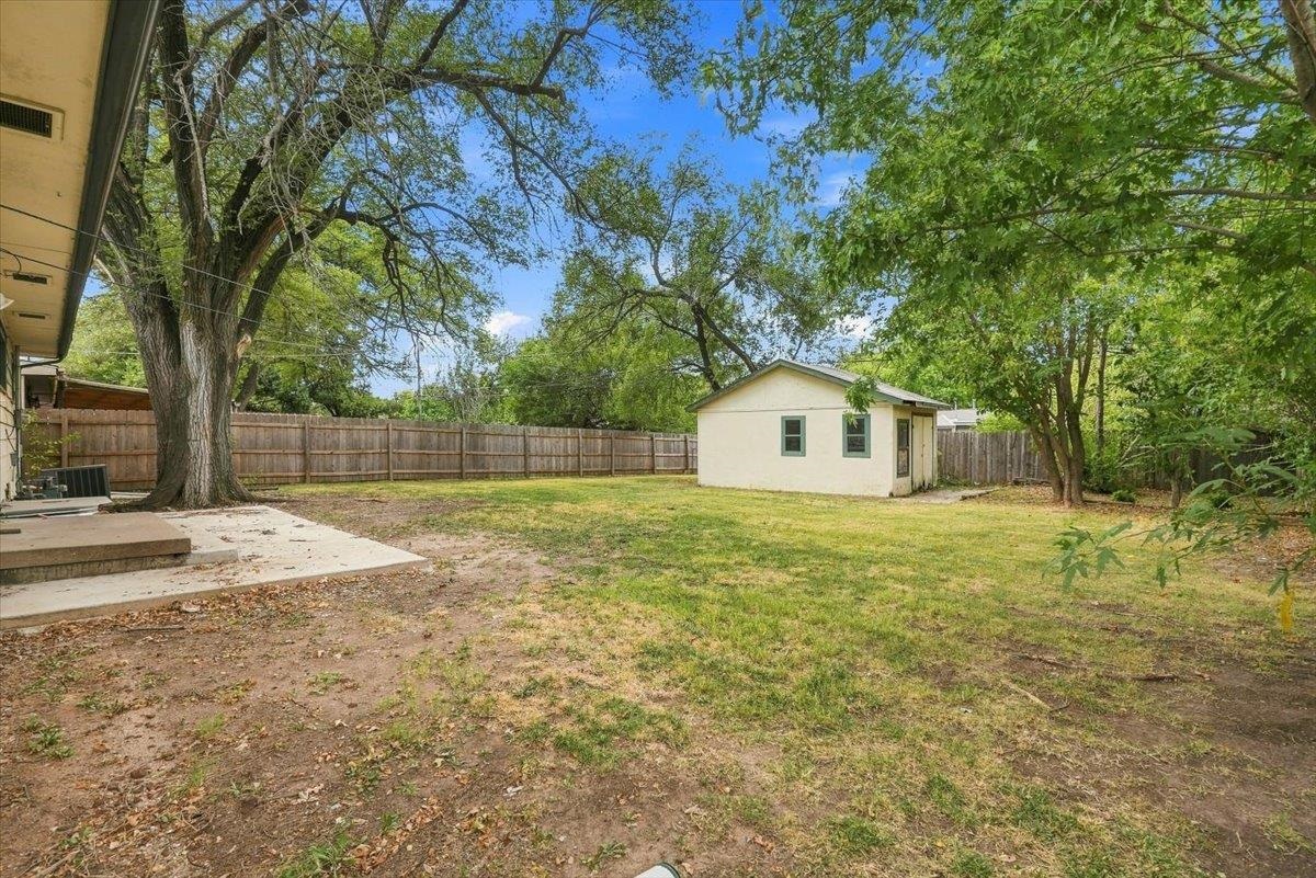 1415 N Prairie Ln. Property Photo 30