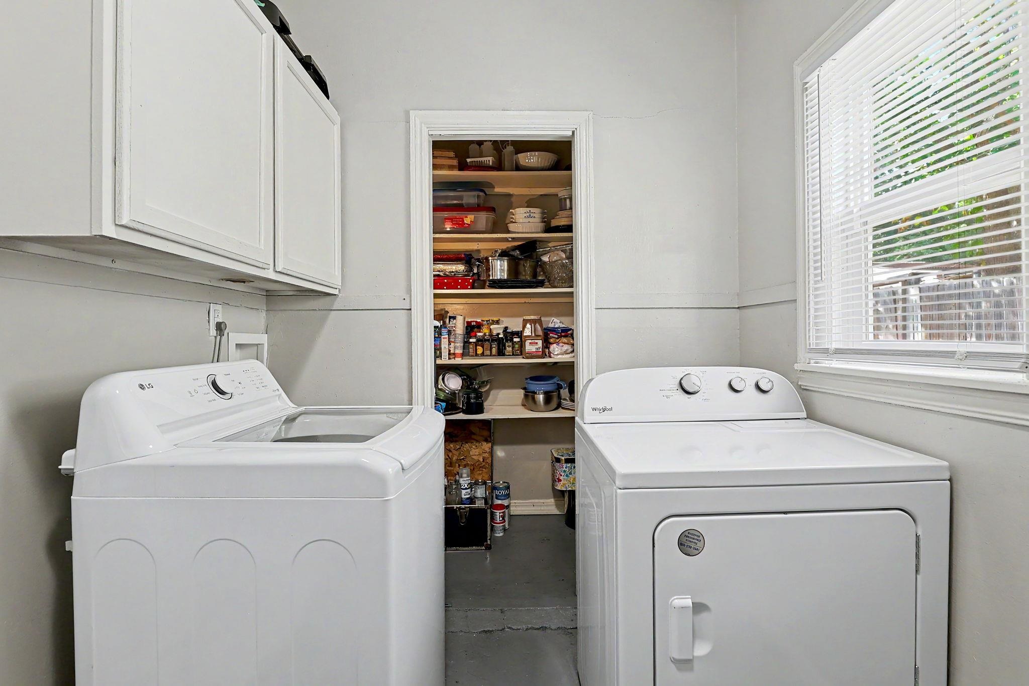 1837 S Drollinger Property Photo 17