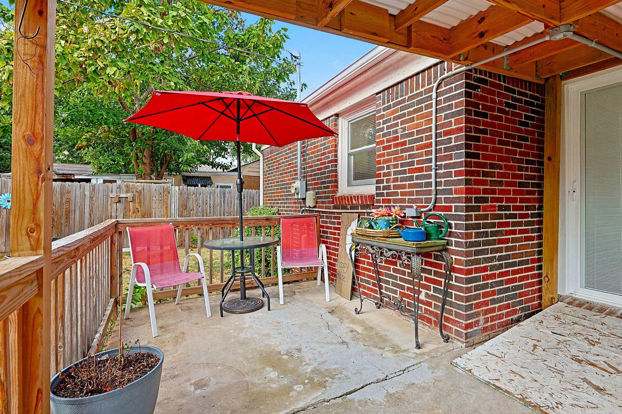 1837 S Drollinger Property Photo 20