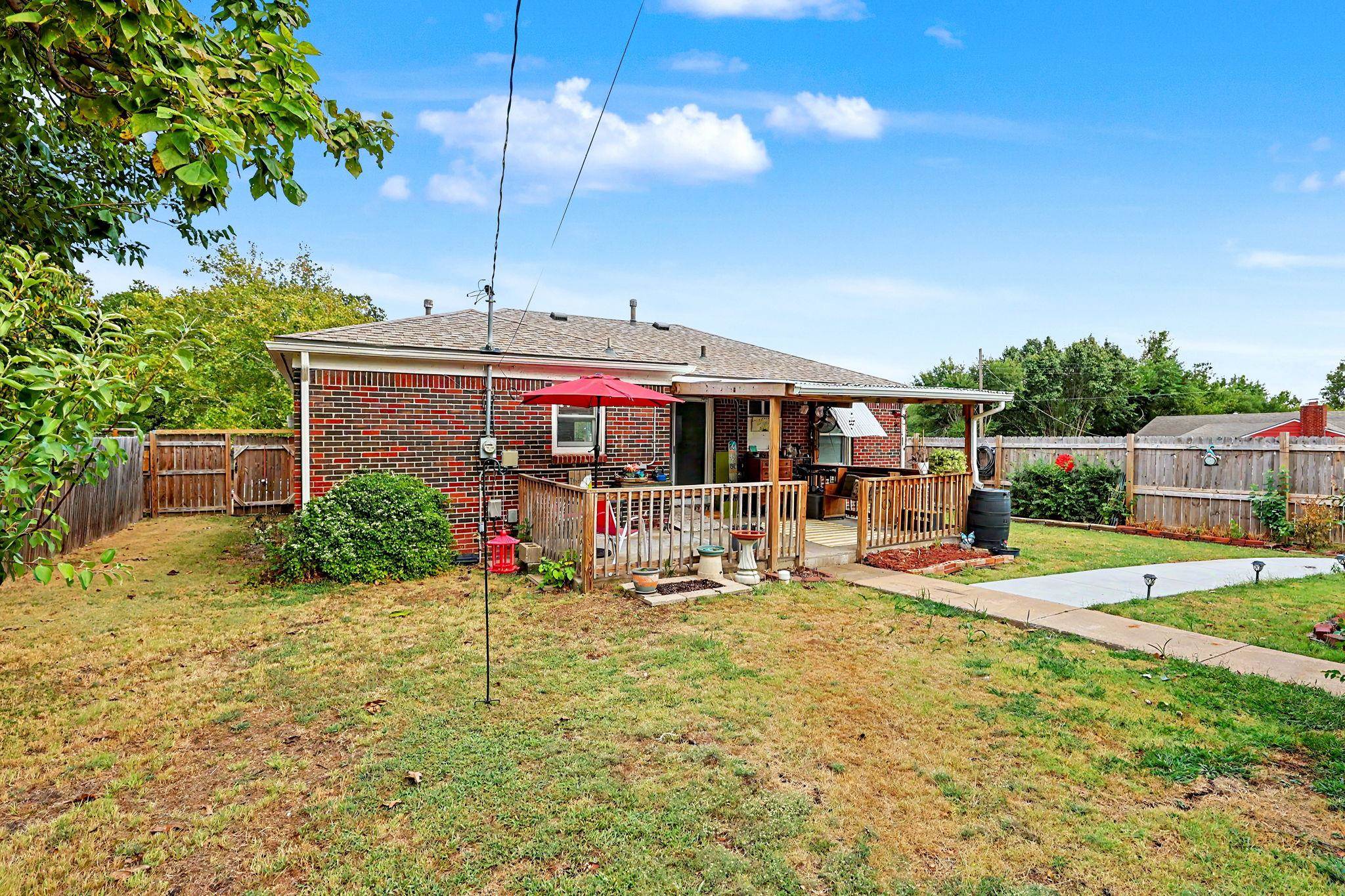 1837 S Drollinger Property Photo 26