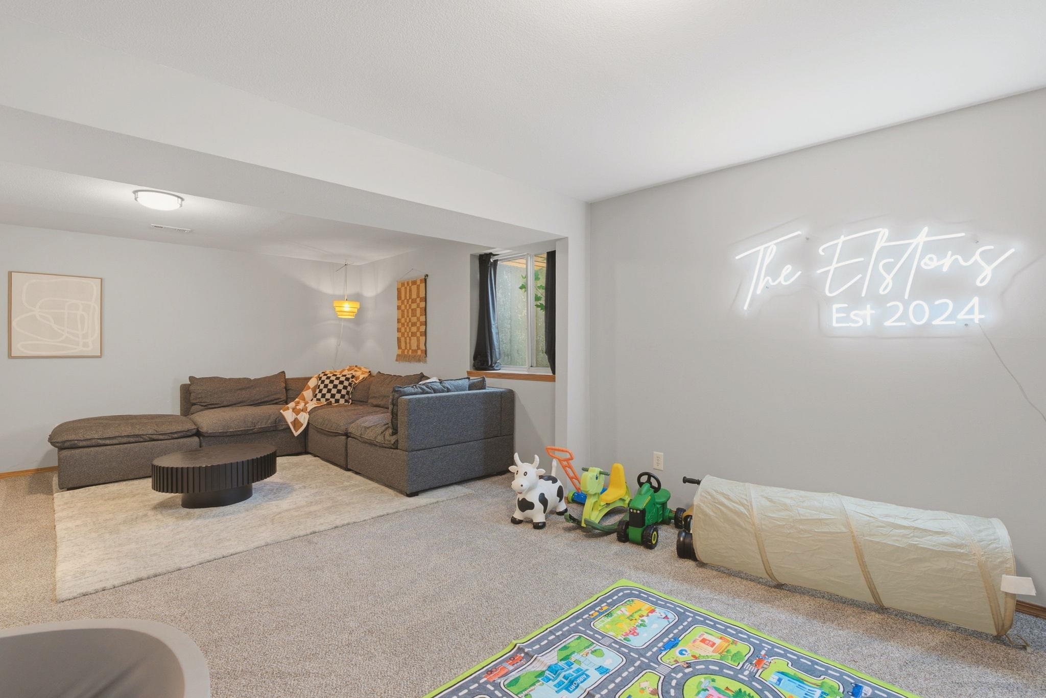 126 E Creekstone St Property Photo 22