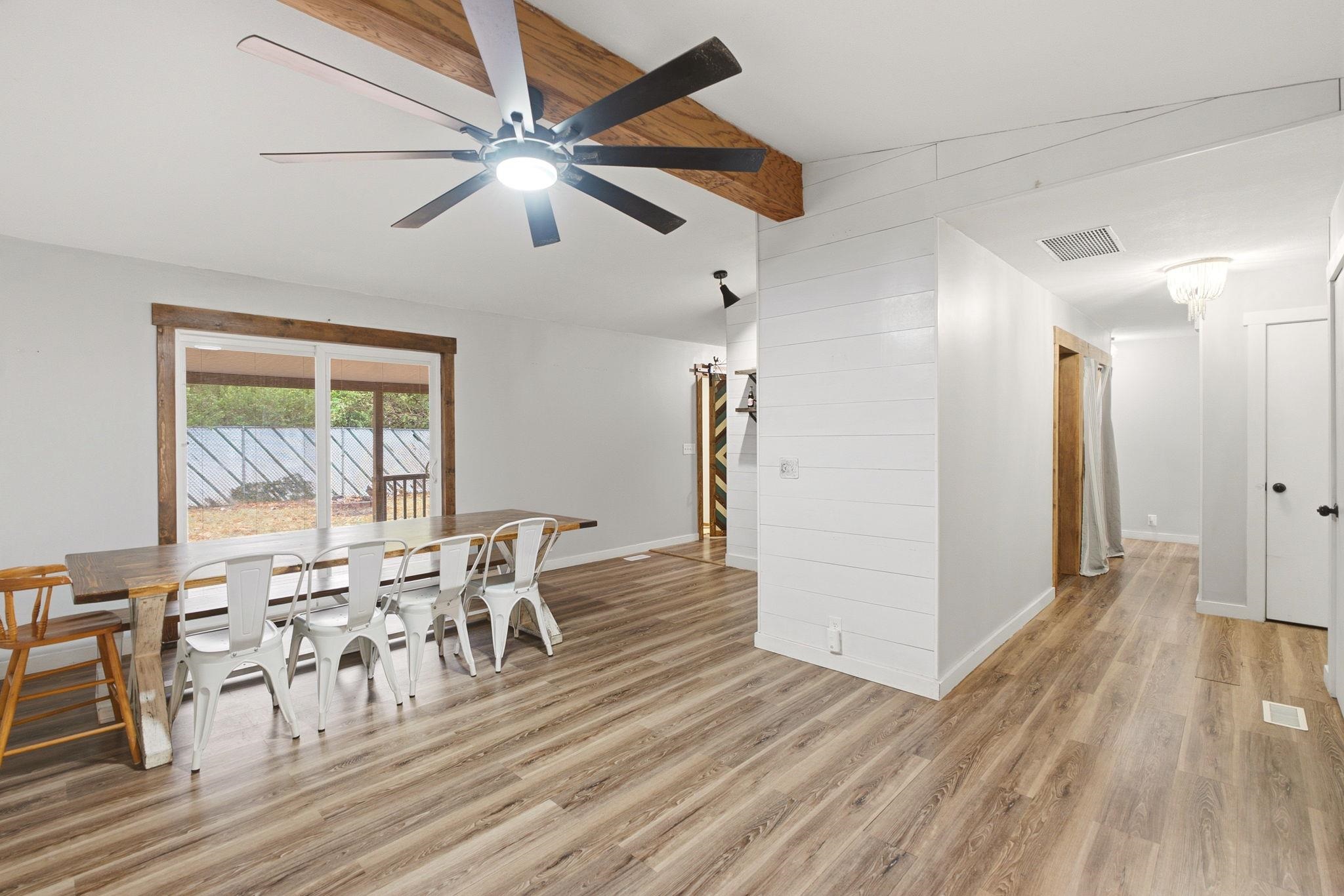 3542 W Pecos Ave. Property Photo 4