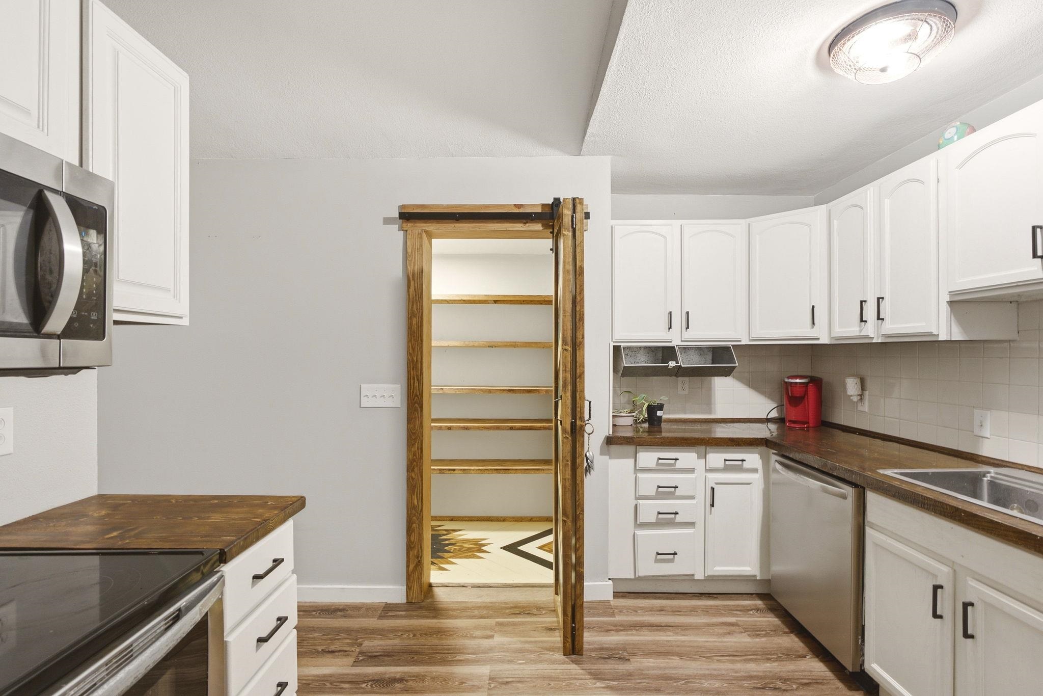 3542 W Pecos Ave. Property Photo 13