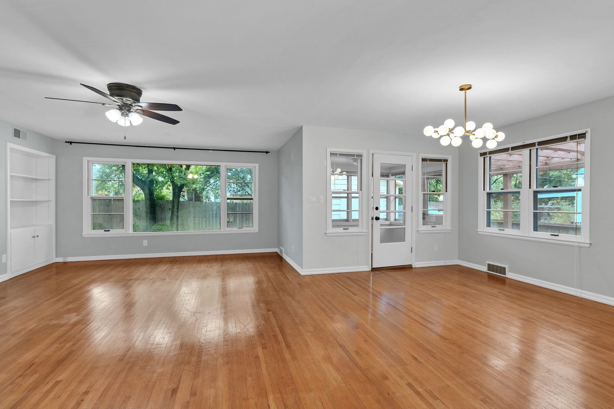 5819 Blueridge St Property Photo 3