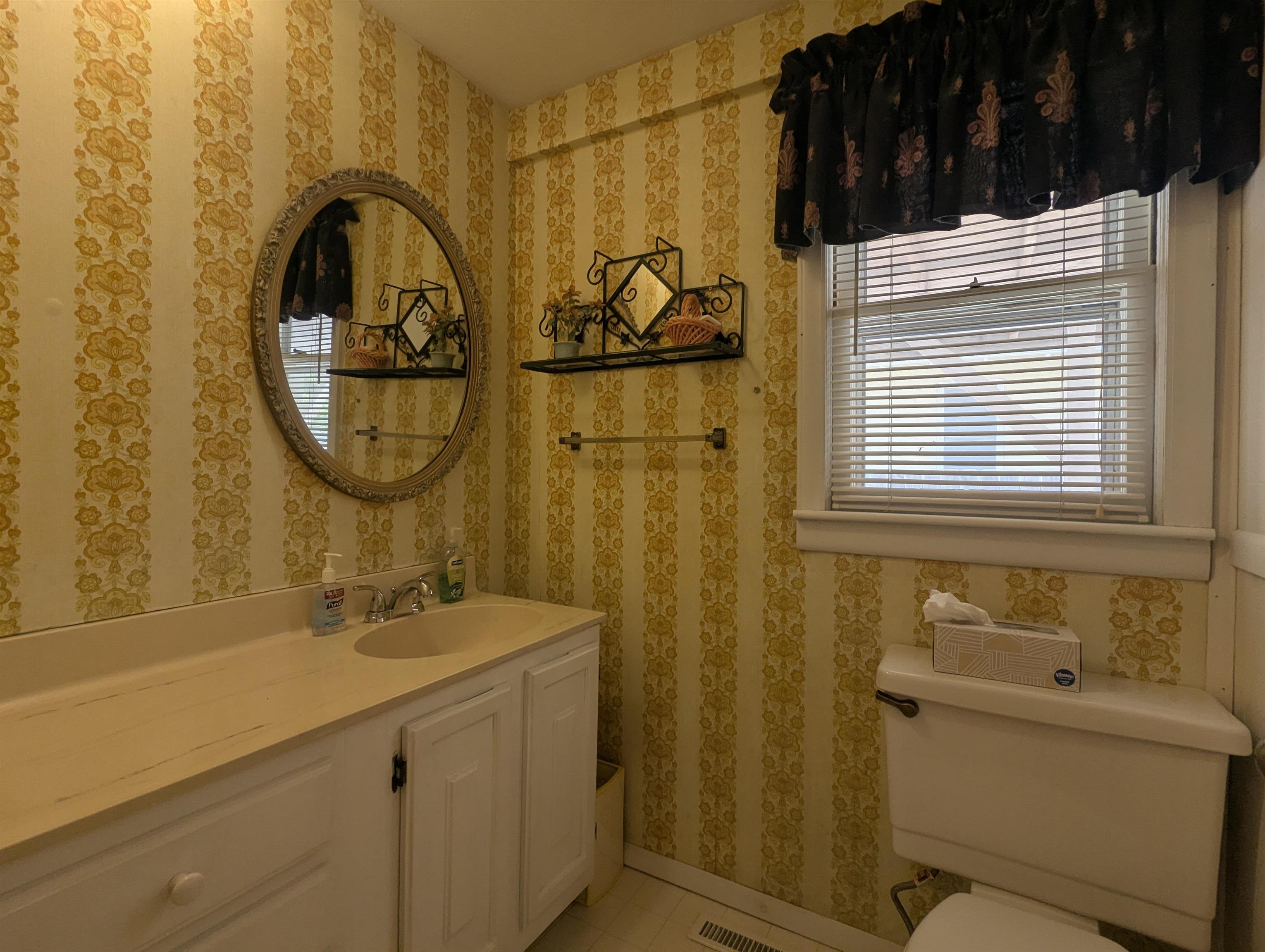 1011 W Pine Ave Property Photo 11