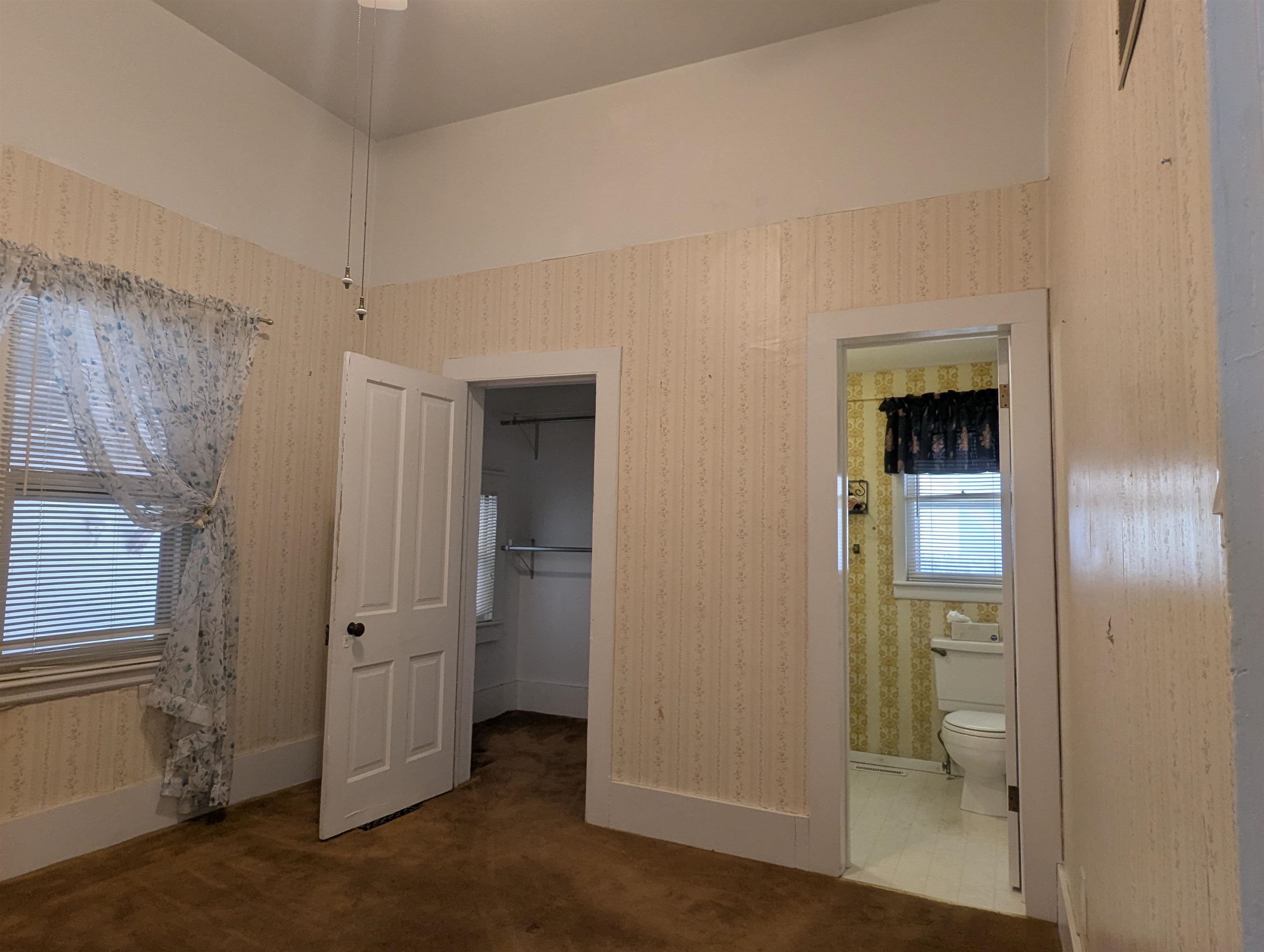1011 W Pine Ave Property Photo 12