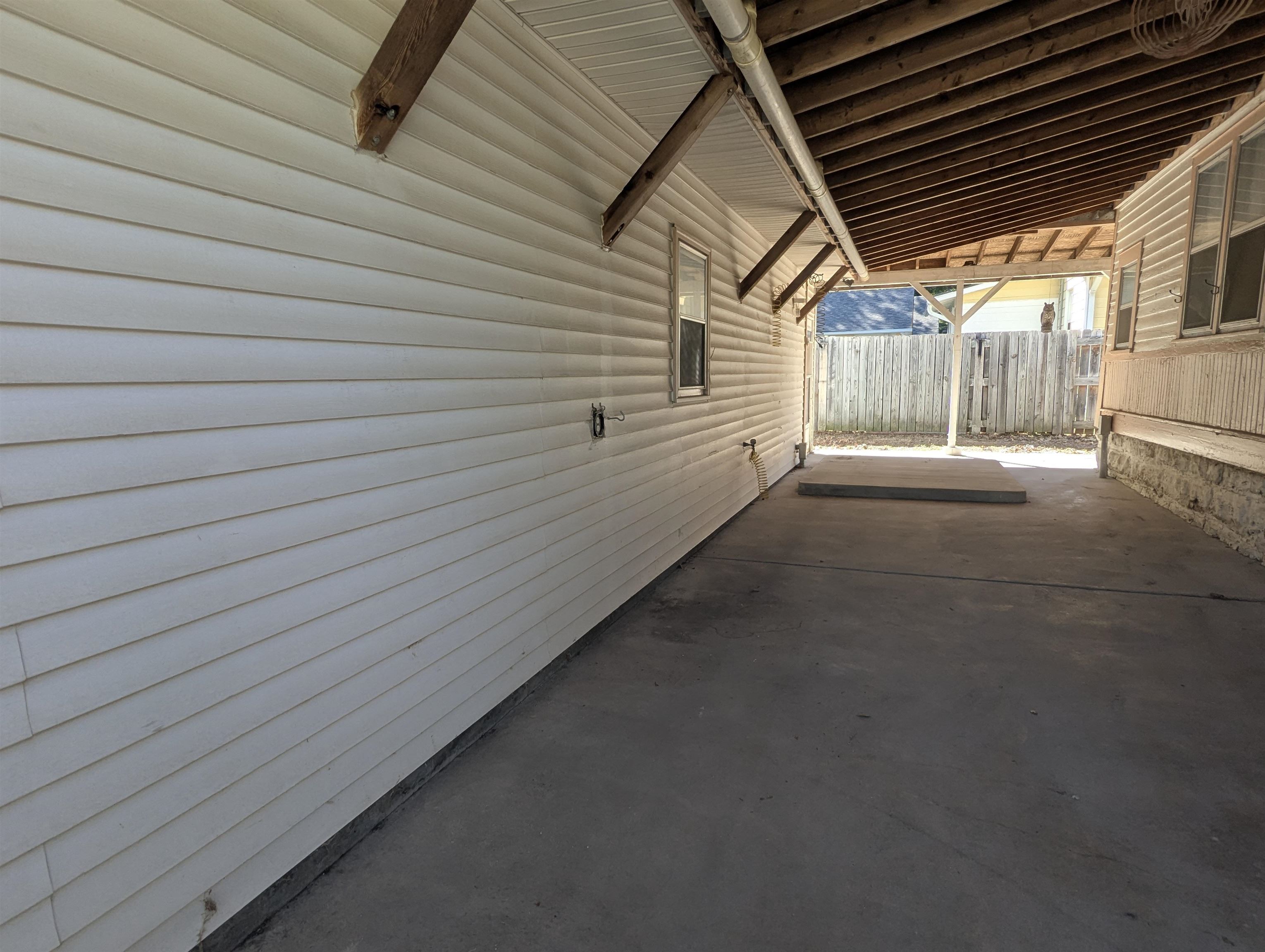 1011 W Pine Ave Property Photo 14
