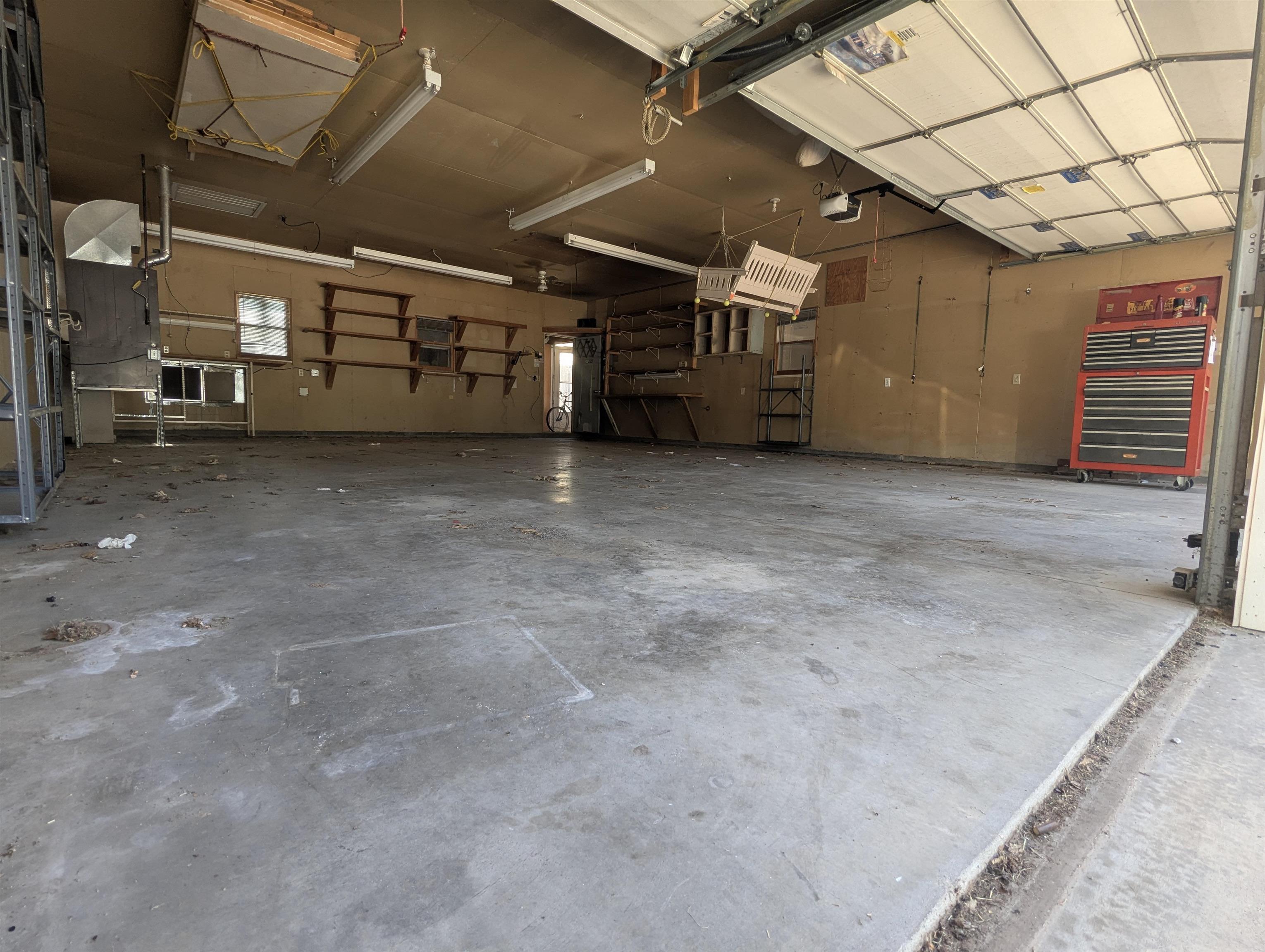 1011 W Pine Ave Property Photo 18