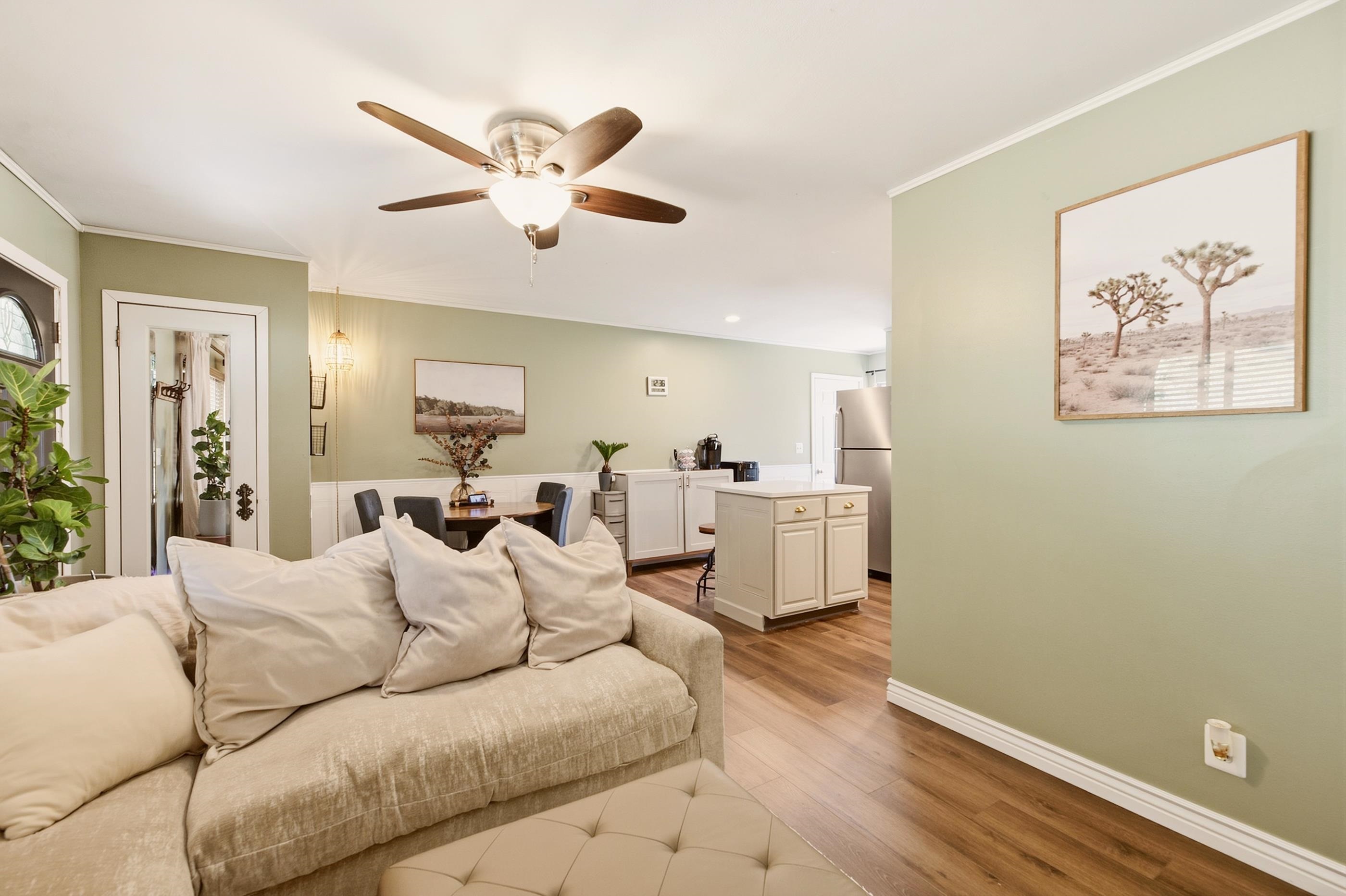 1306 N Scouller Property Photo 4
