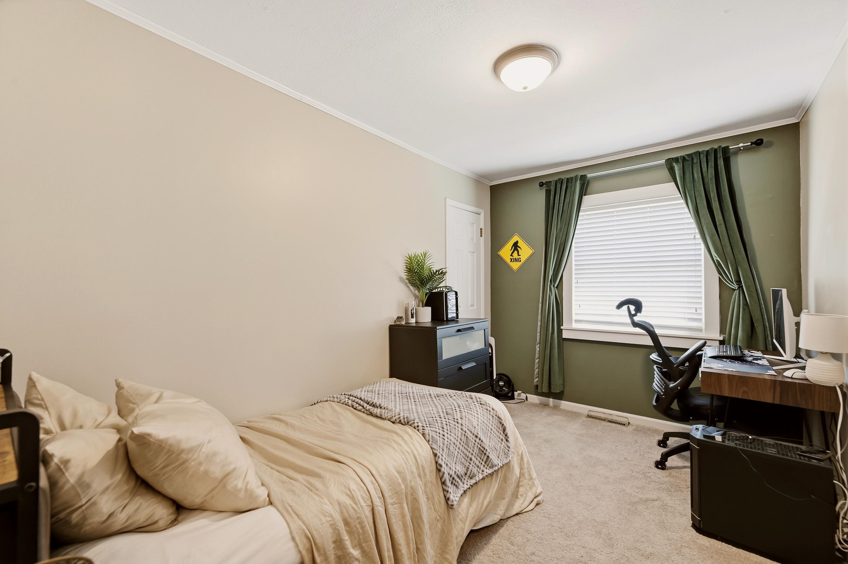 1306 N Scouller Property Photo 19