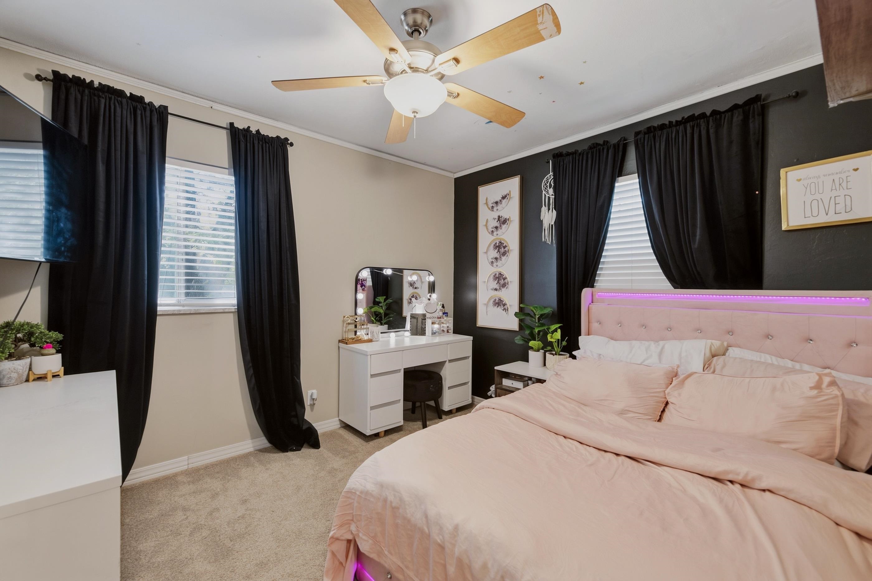1306 N Scouller Property Photo 20
