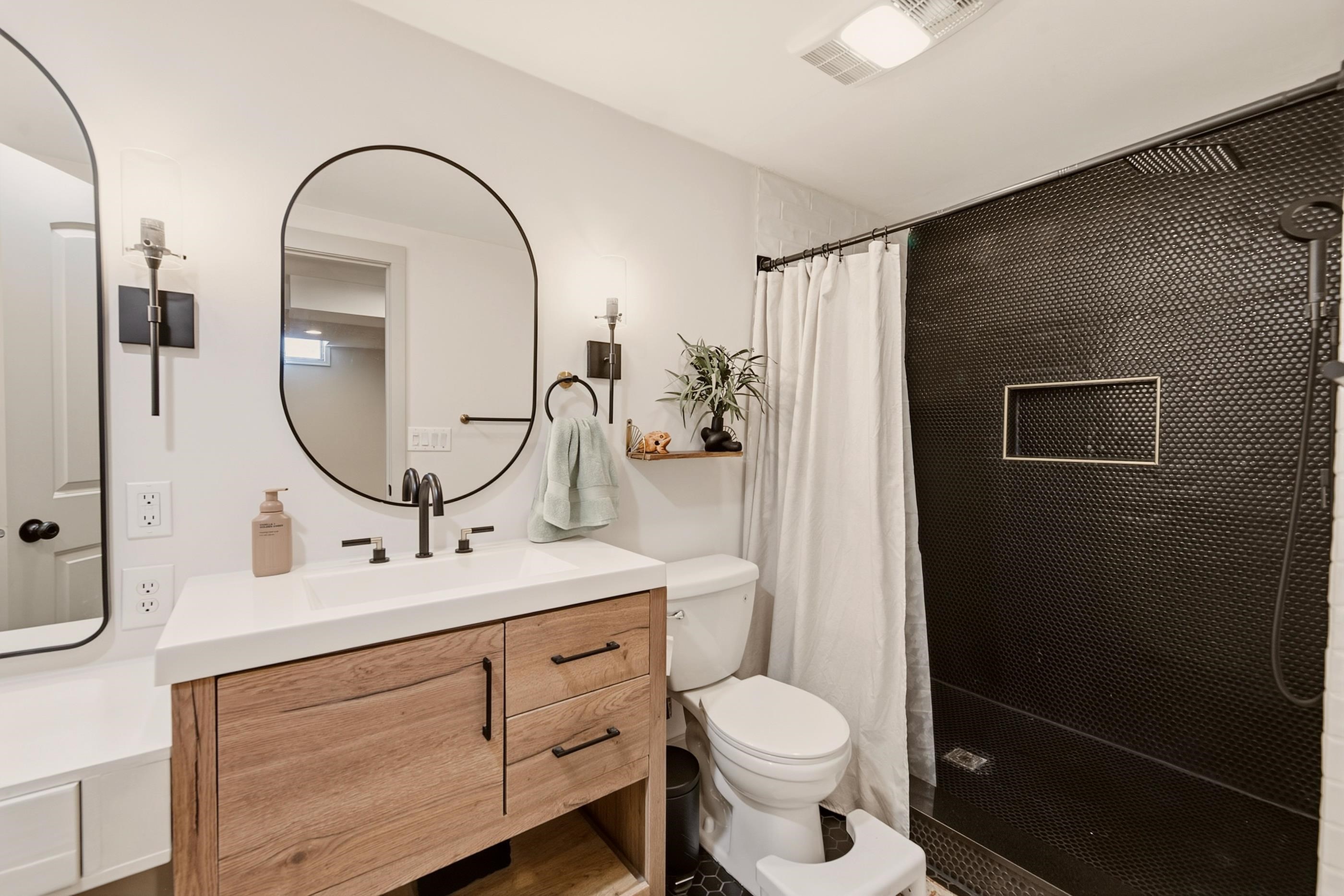 1306 N Scouller Property Photo 30