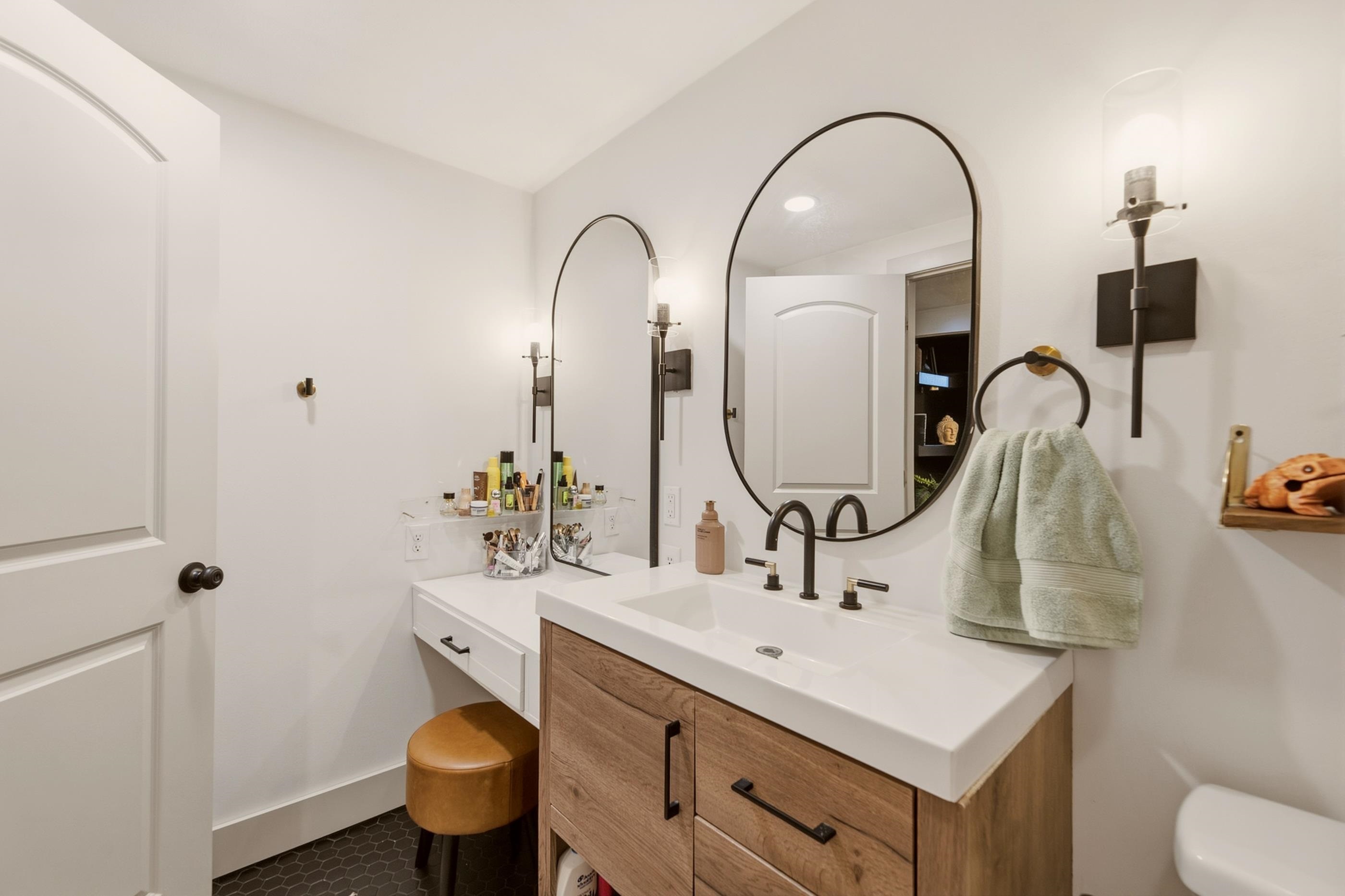 1306 N Scouller Property Photo 31