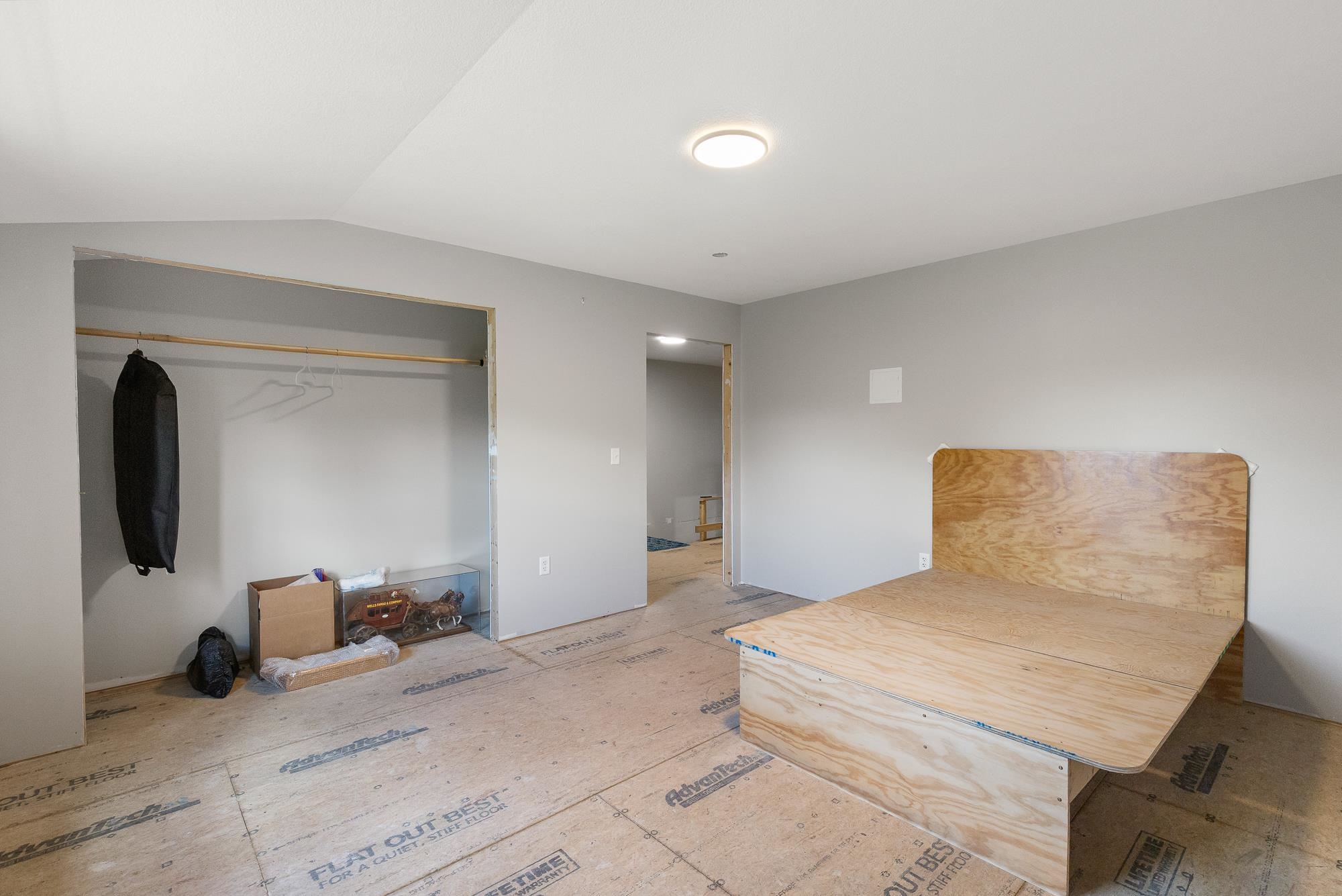 2939 N Halstead Property Photo 23