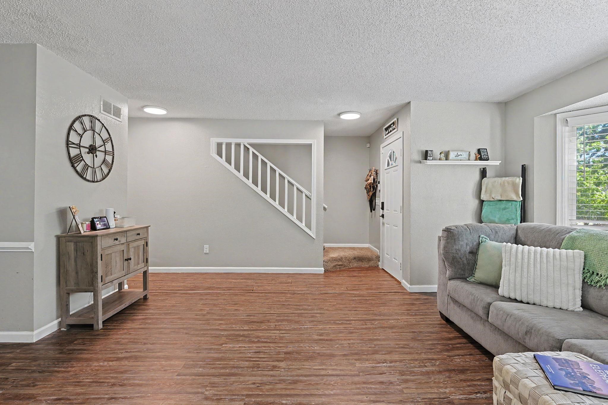 1708 E Evergreen Ct Property Photo 5