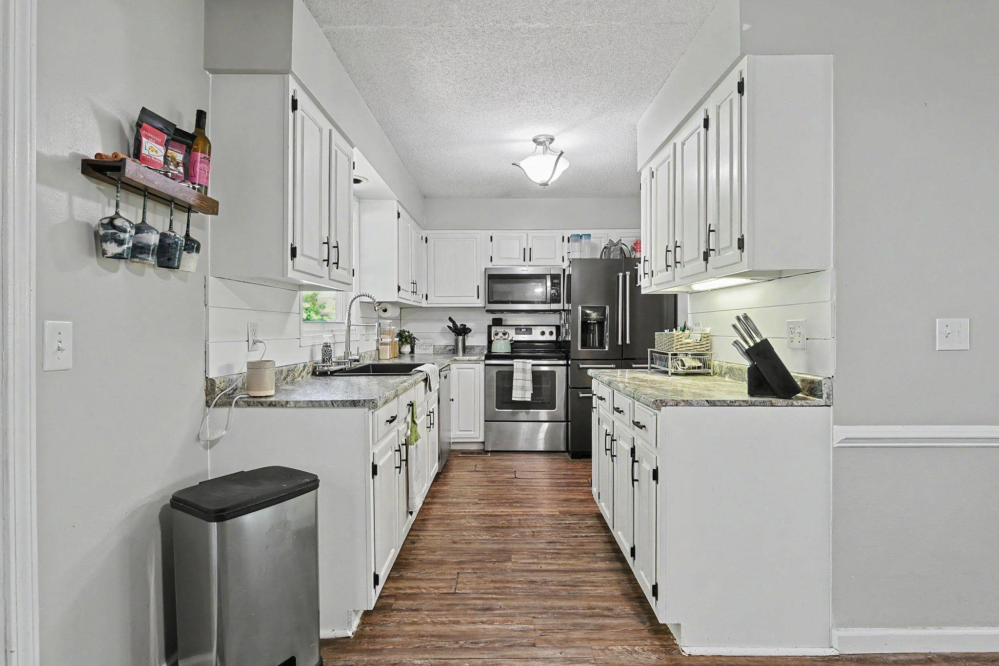 1708 E Evergreen Ct Property Photo 8