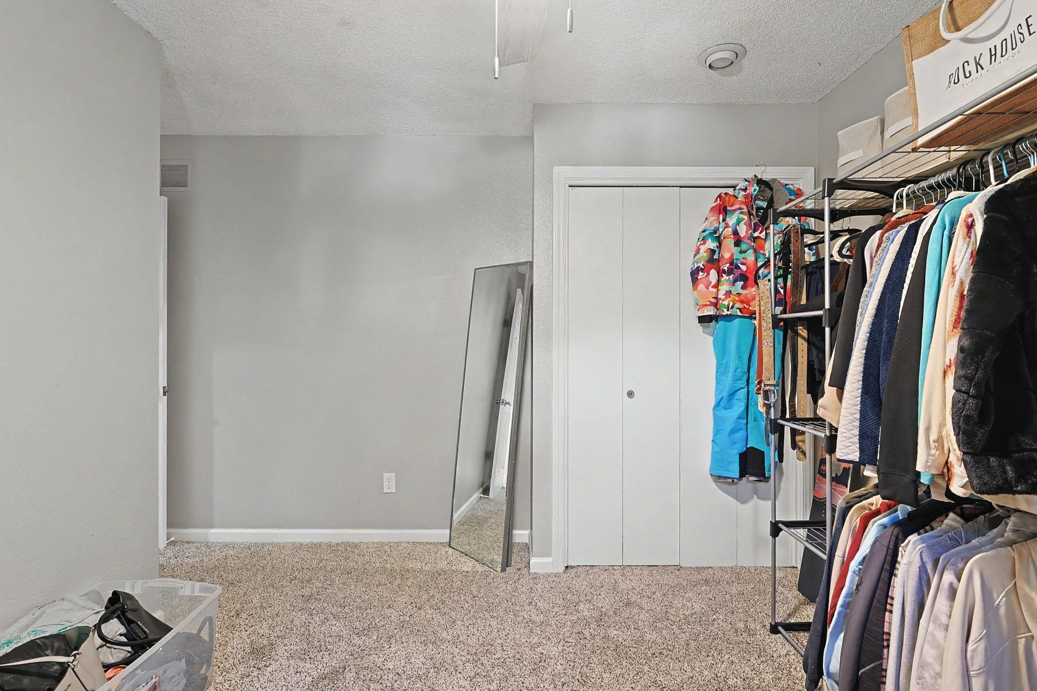 1708 E Evergreen Ct Property Photo 15