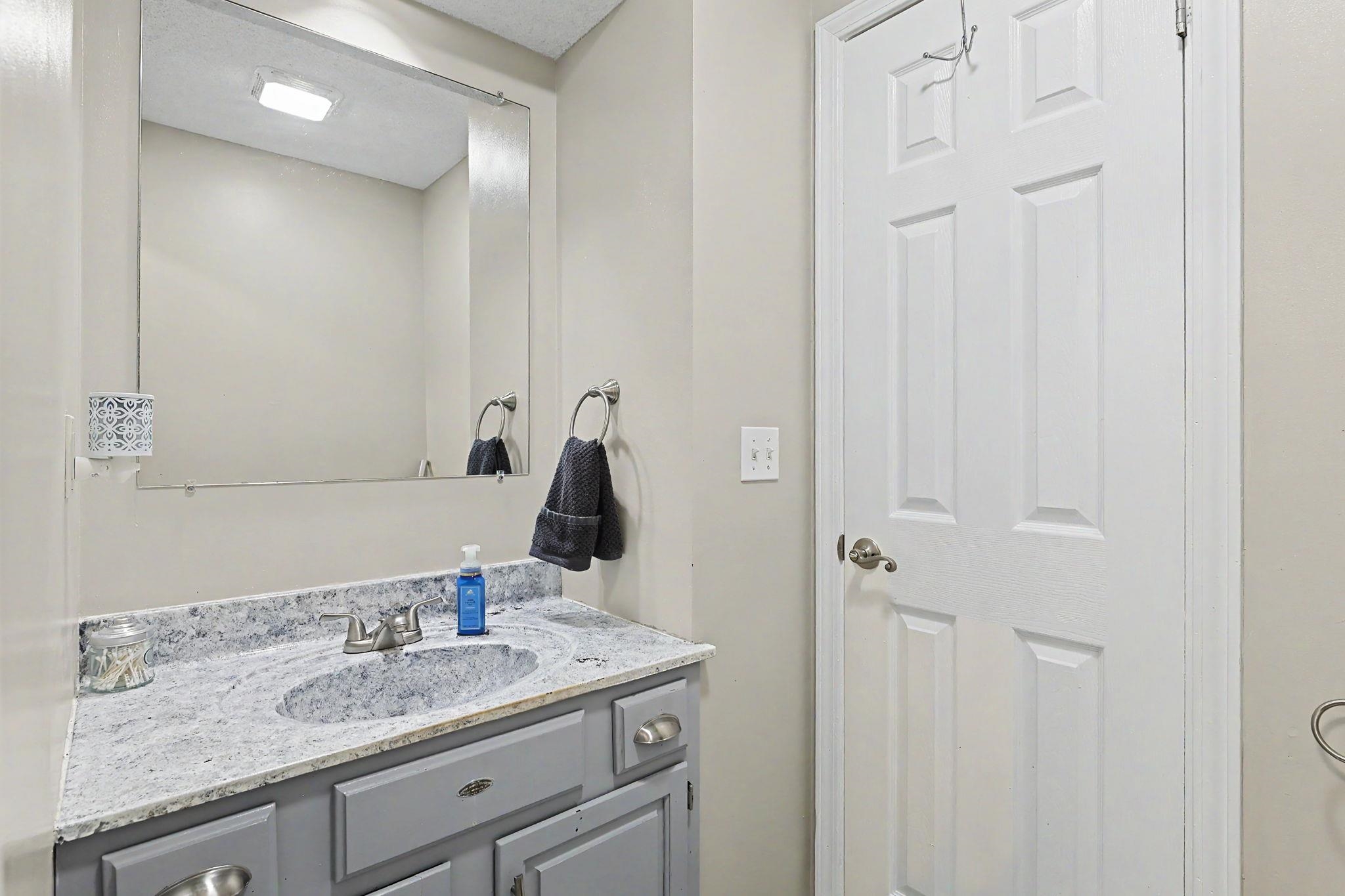 1708 E Evergreen Ct Property Photo 16