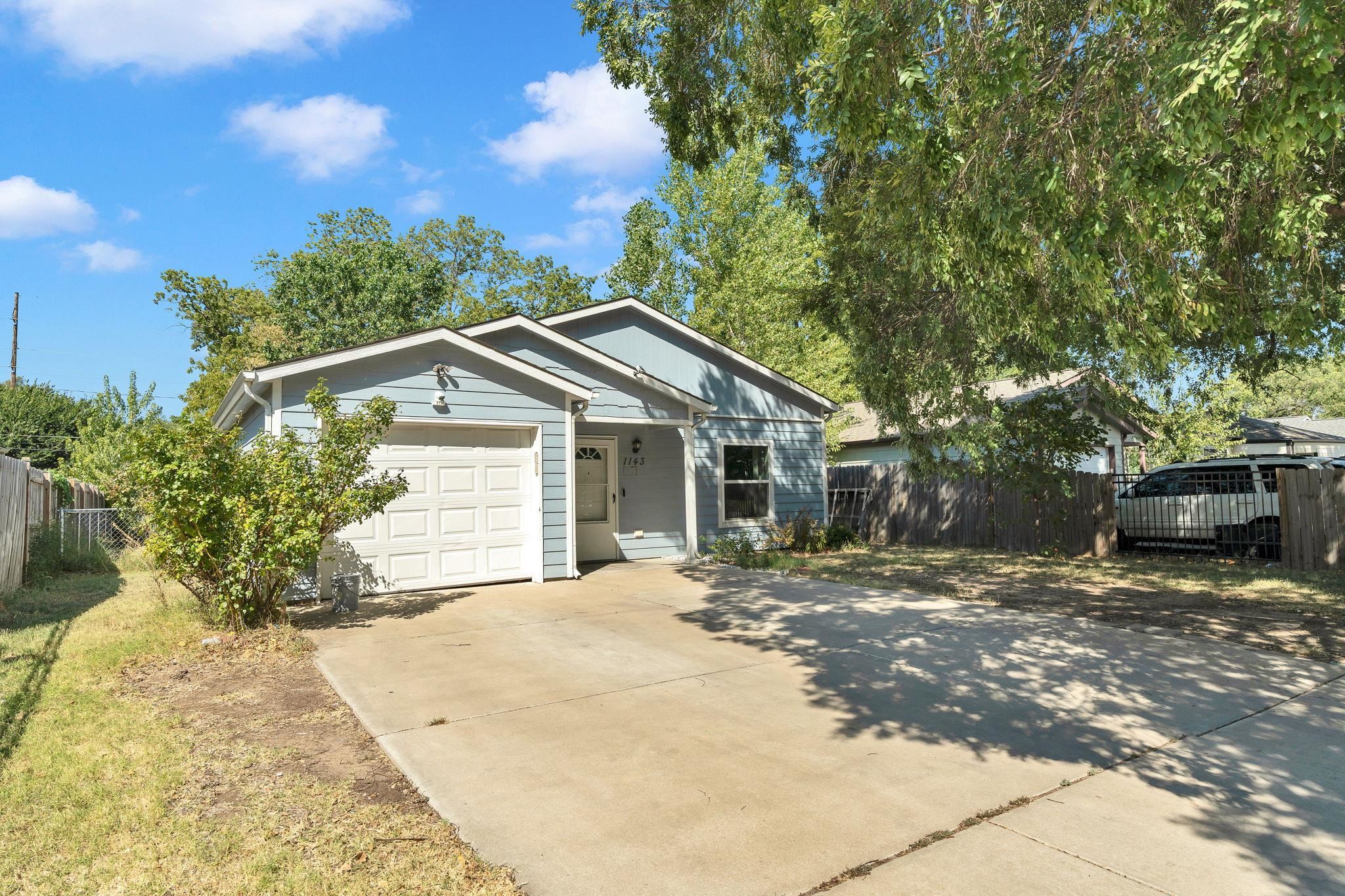 1143 N Estelle Ave. Property Photo 4