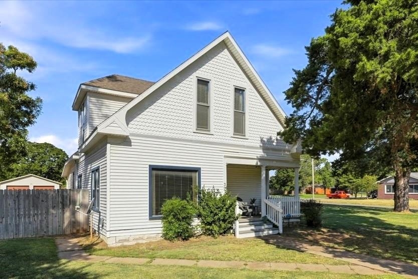37 N Boyd St Property Photo 1