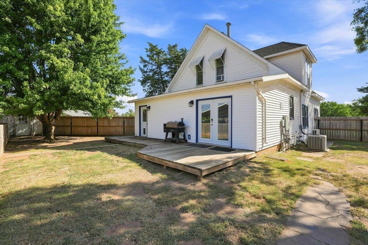 37 N Boyd St Property Photo 27