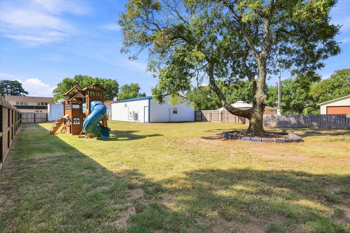 37 N Boyd St Property Photo 29