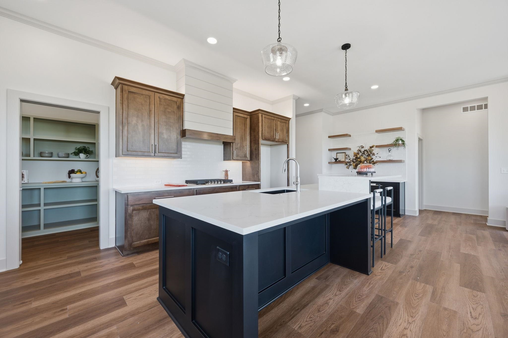 5119 N Highland Property Photo 13