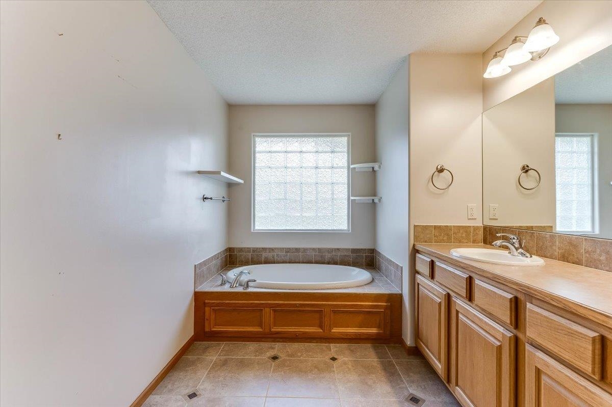 9930 W Westlakes Ct Property Photo 23
