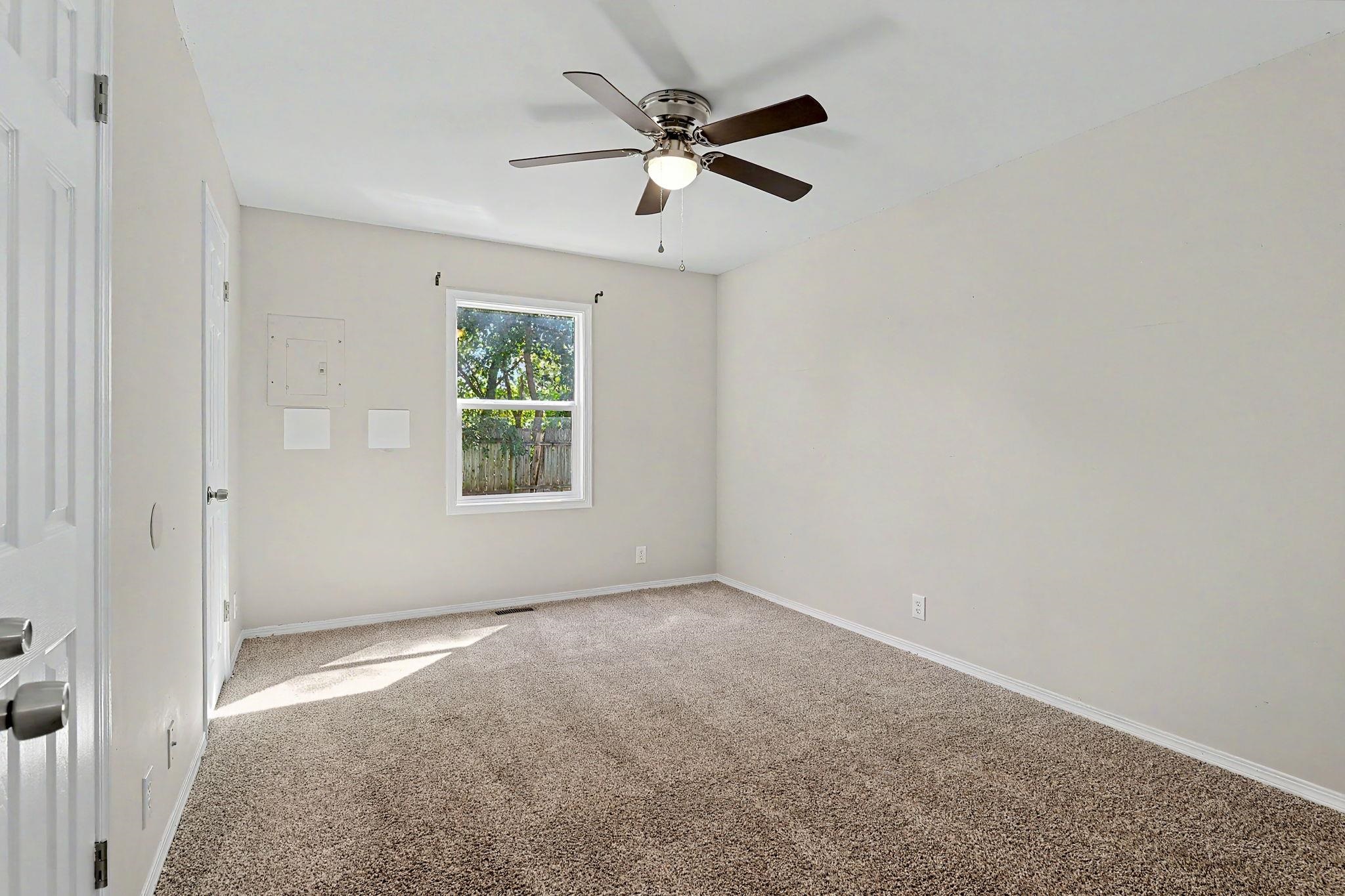 503 W Conyers Ave Property Photo 20