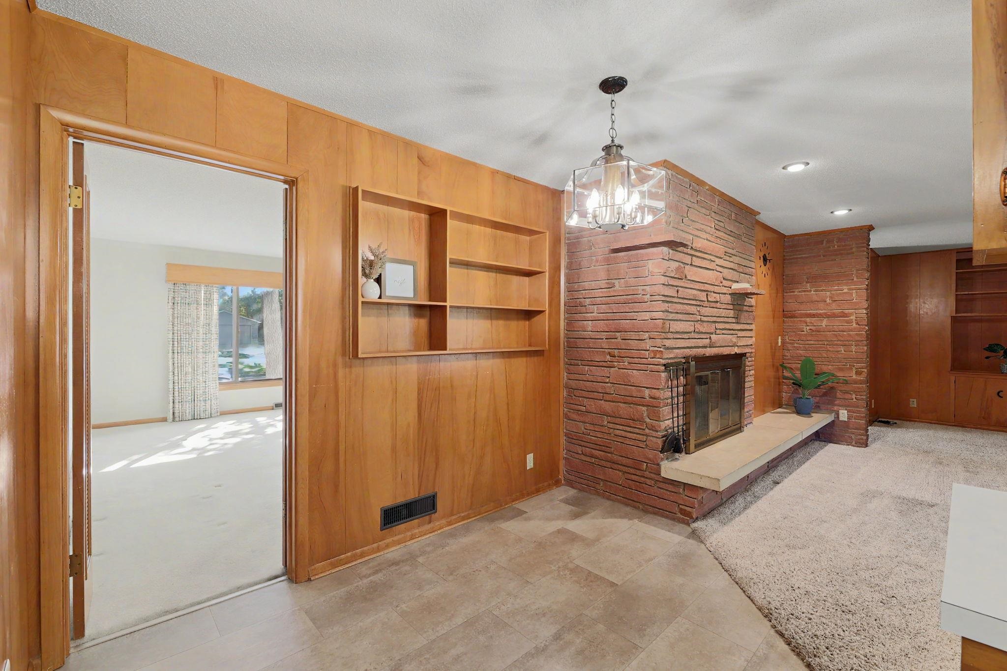 367 N Fairway Ave Property Photo 5