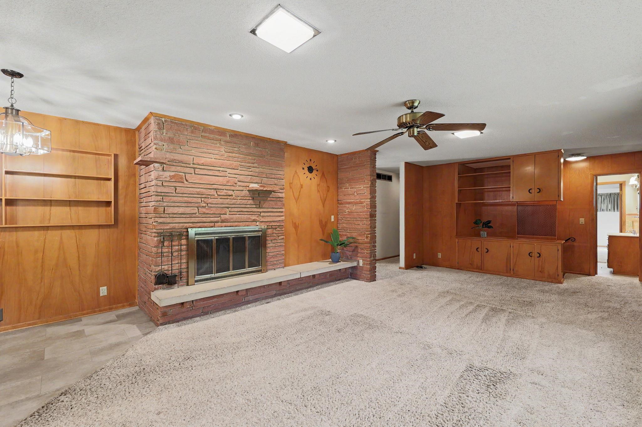 367 N Fairway Ave Property Photo 6