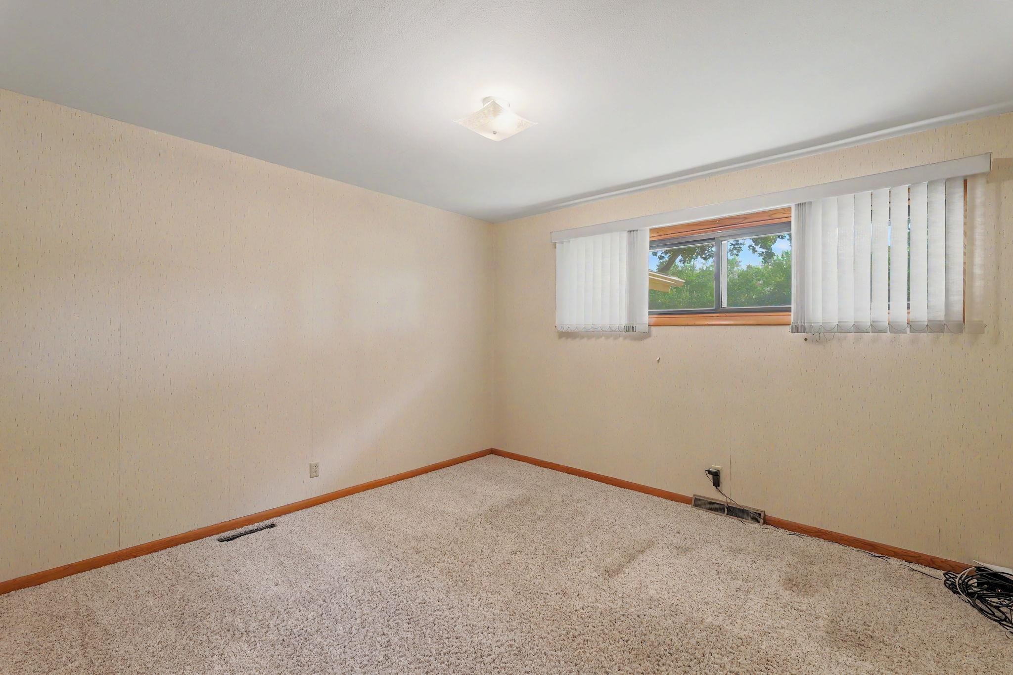 367 N Fairway Ave Property Photo 19