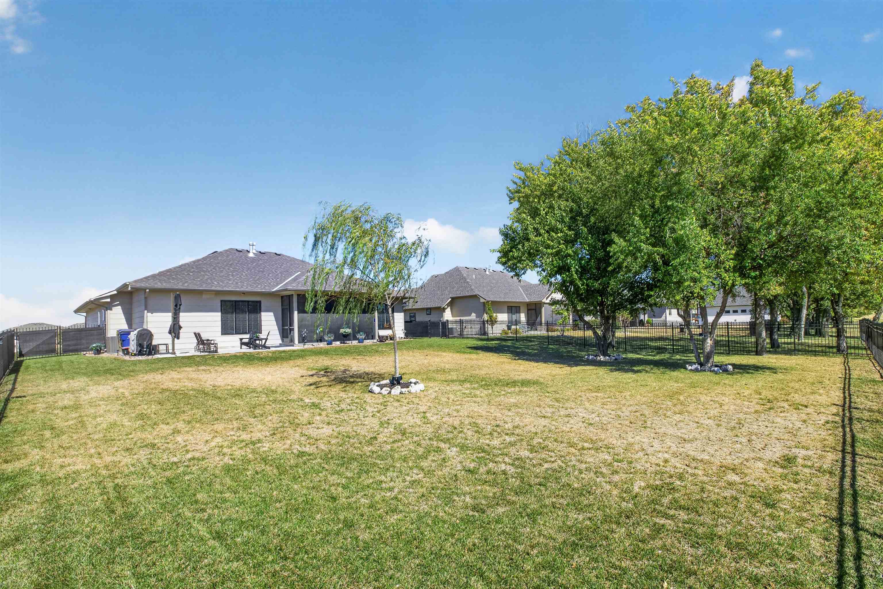5945 E Forbes Property Photo 28