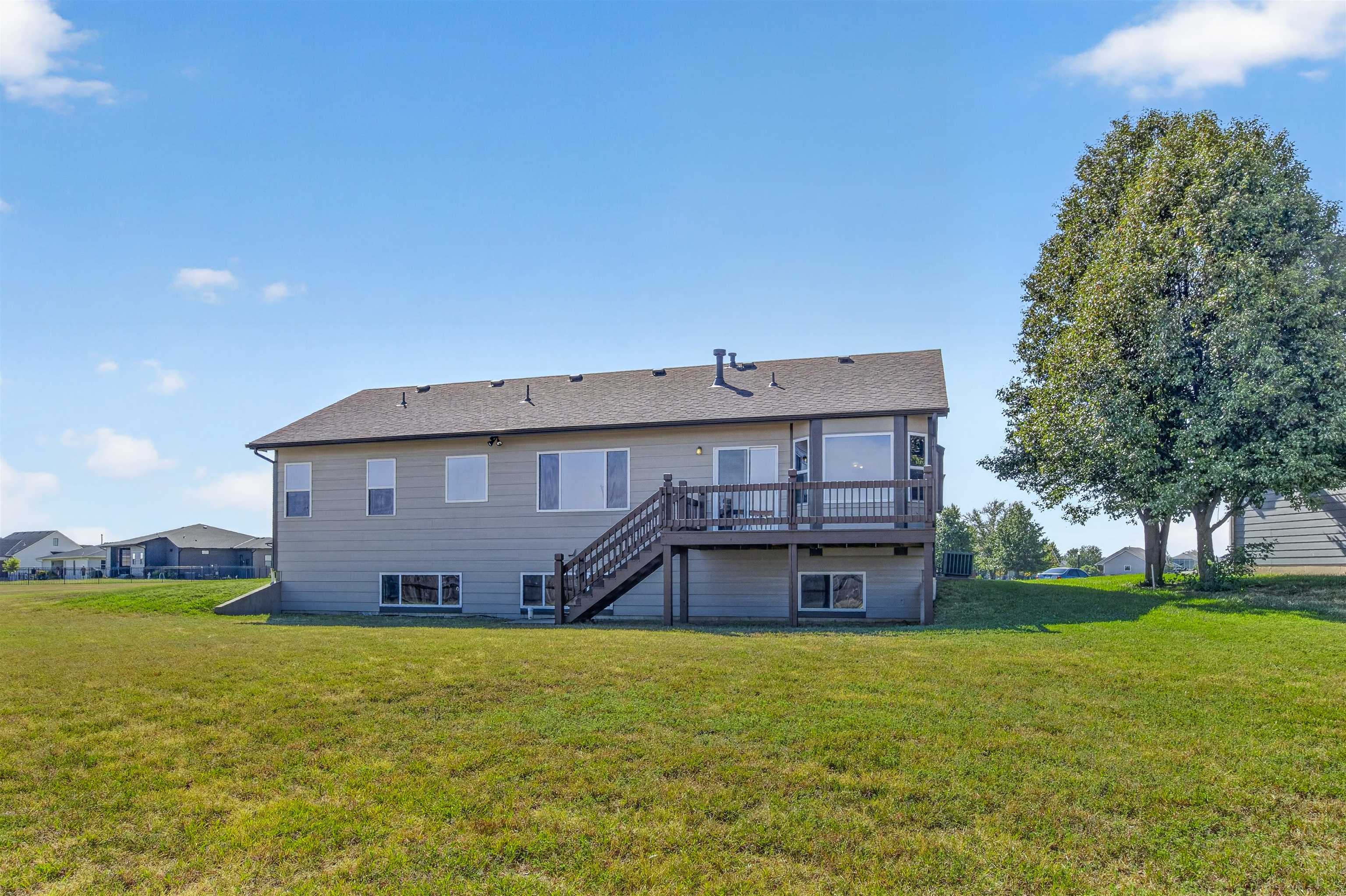 5216 N Colonial Property Photo 31