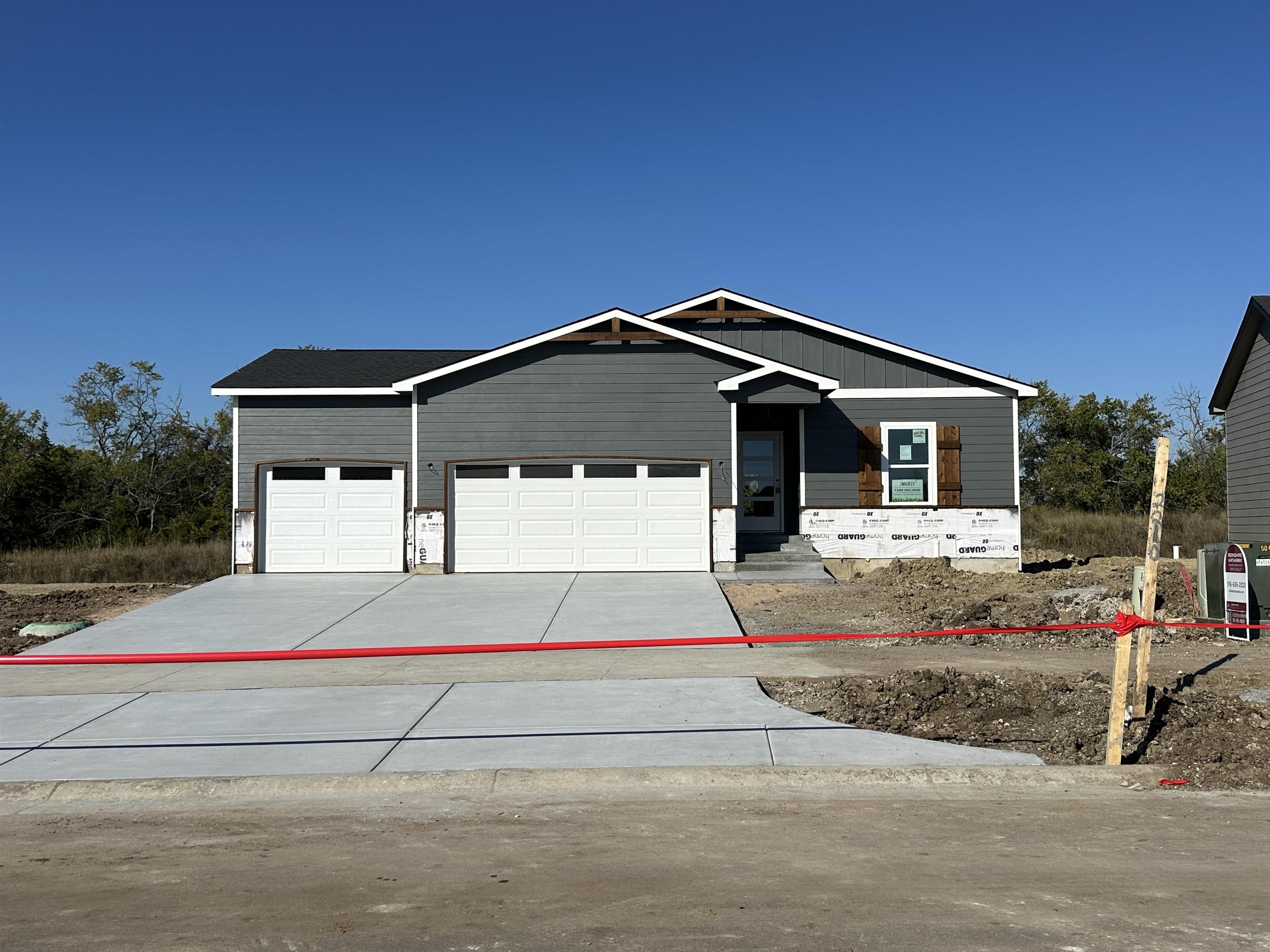 2210 S Vintage Dr Property Photo 1