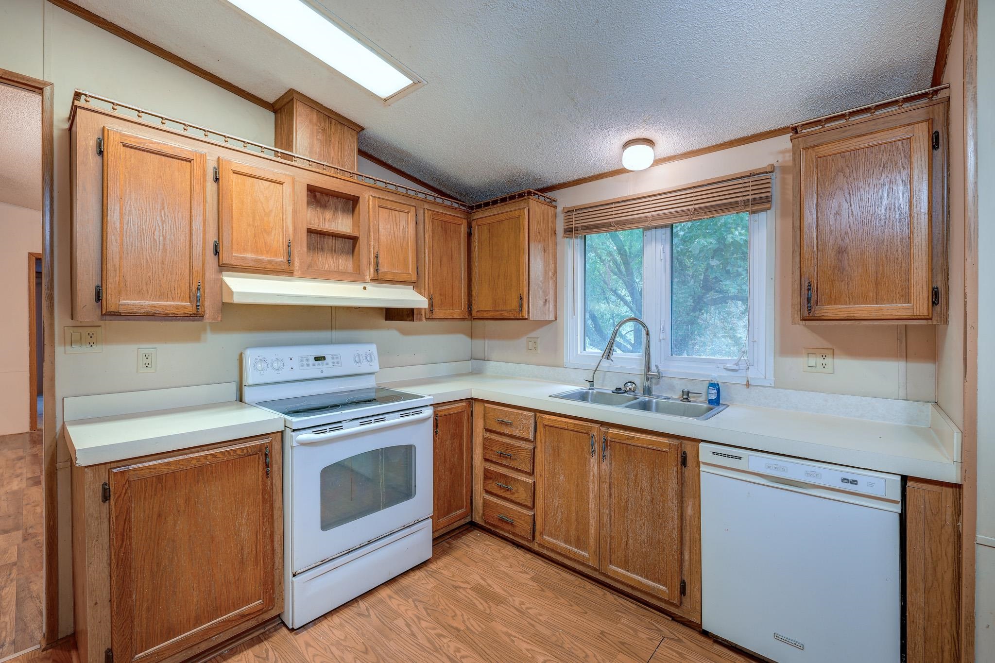 29406 97th Property Photo 10