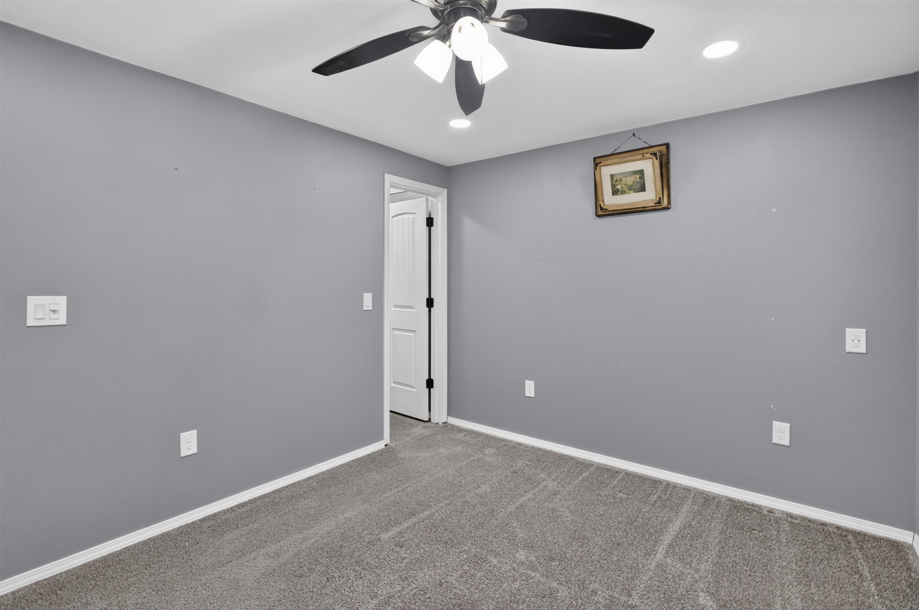 1601 E Fallbrook Property Photo 25