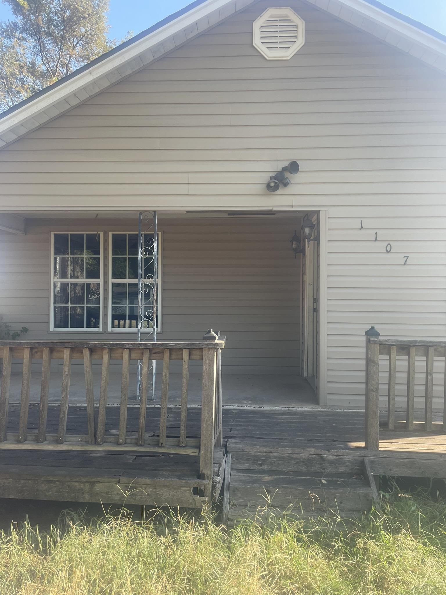 1107 Main Property Photo 2
