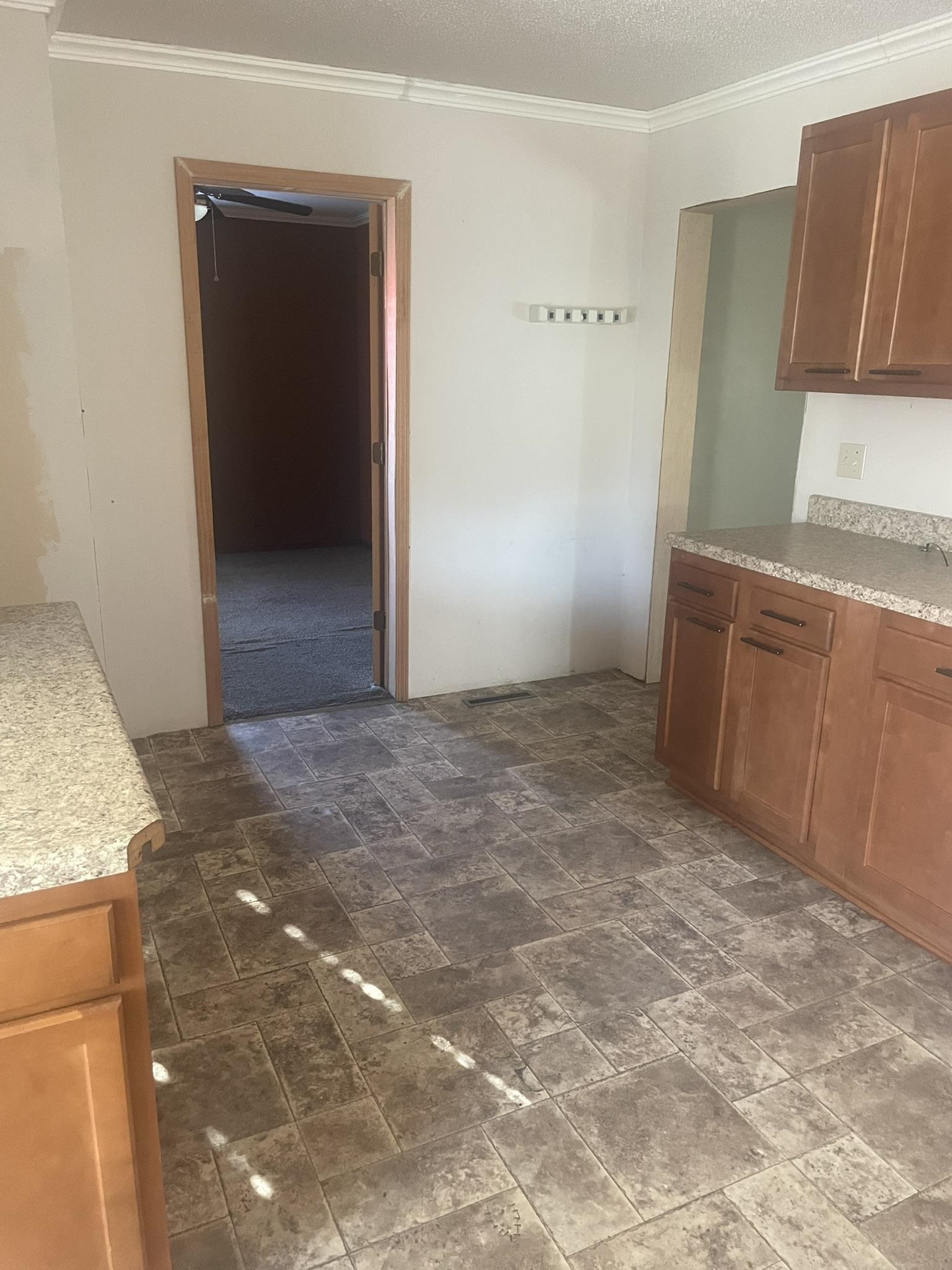 1107 Main Property Photo 9