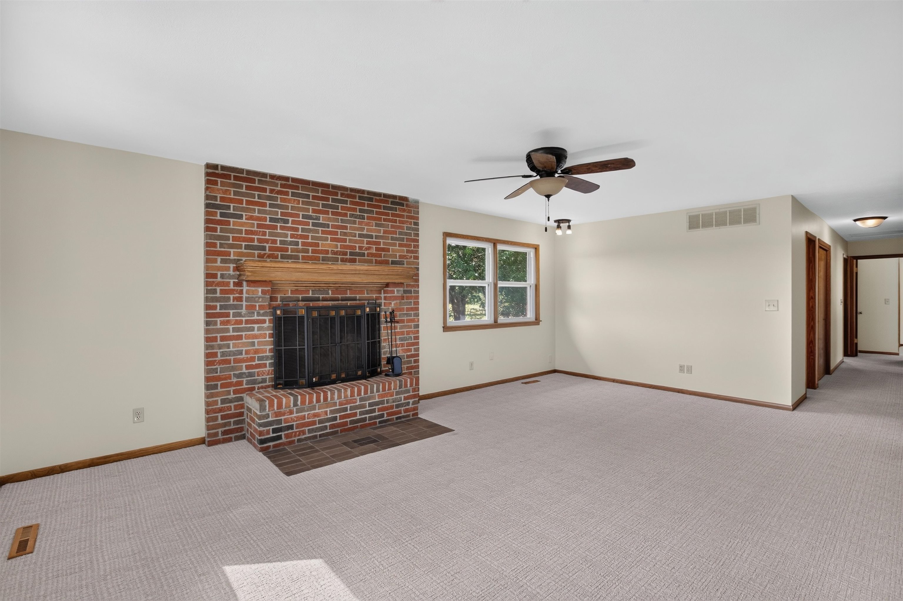 12626 Thunder Property Photo 5