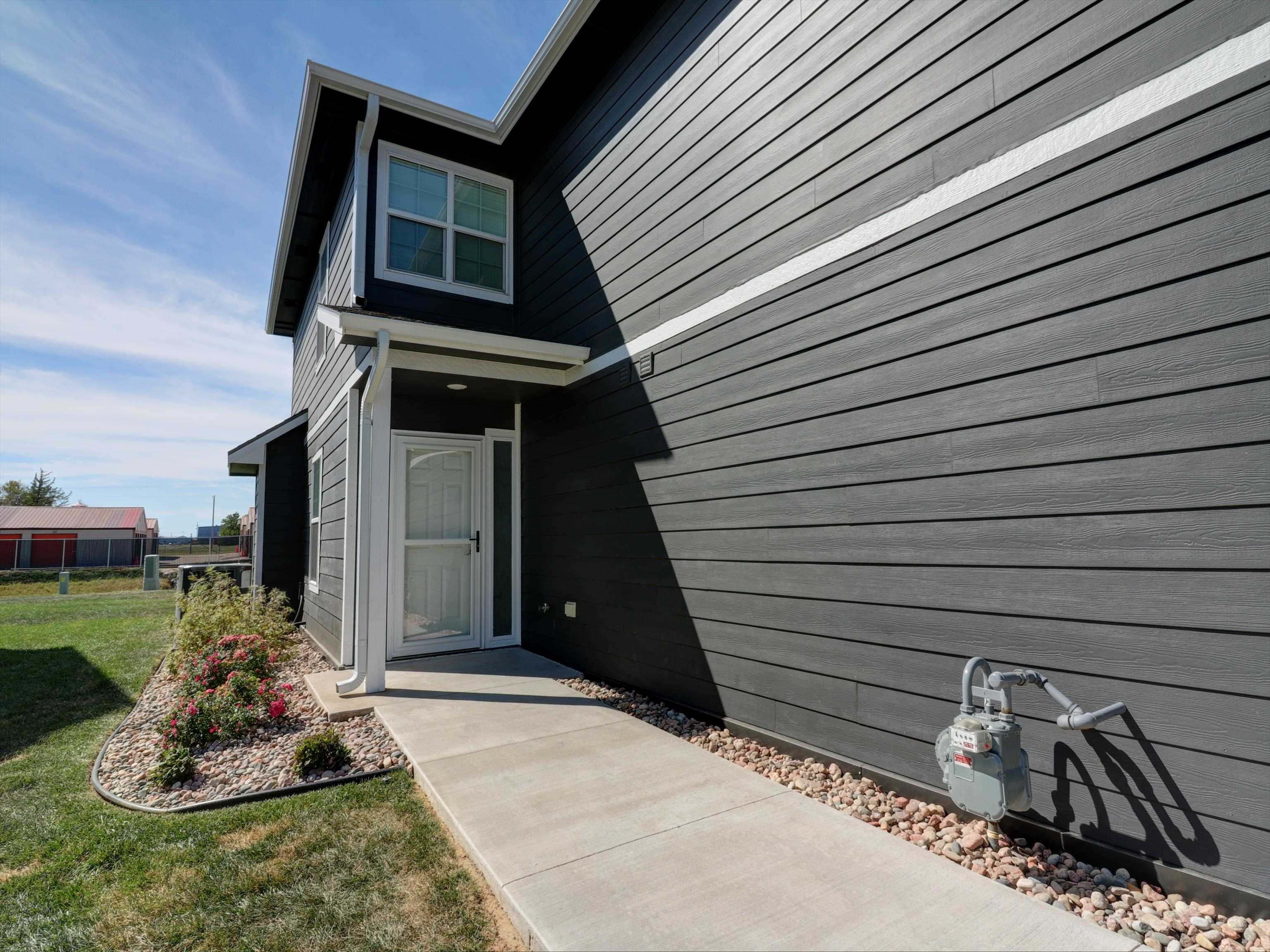 2708 Tim Rogers Ln Property Photo 2
